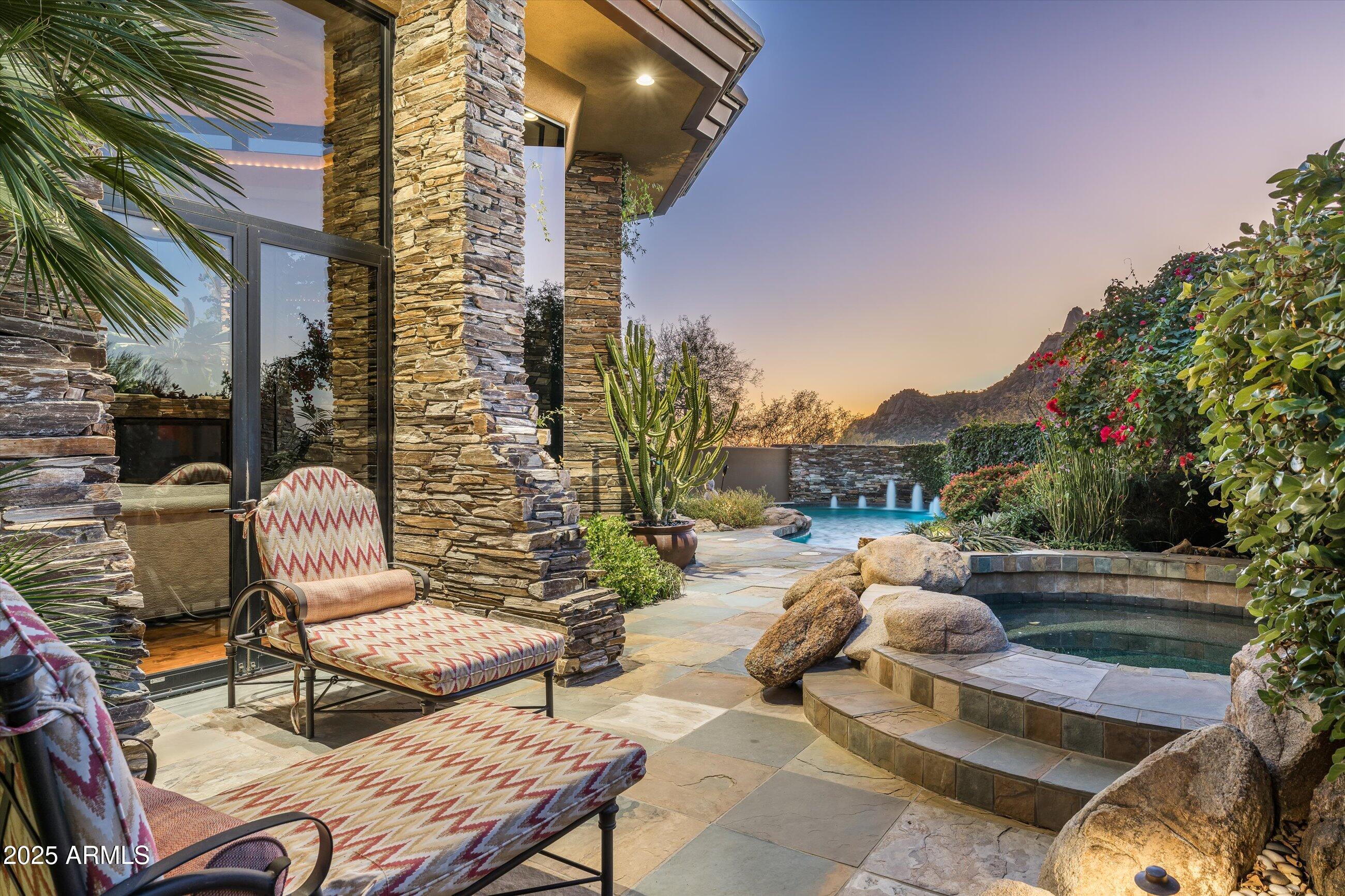 ESTANCIA - Residential