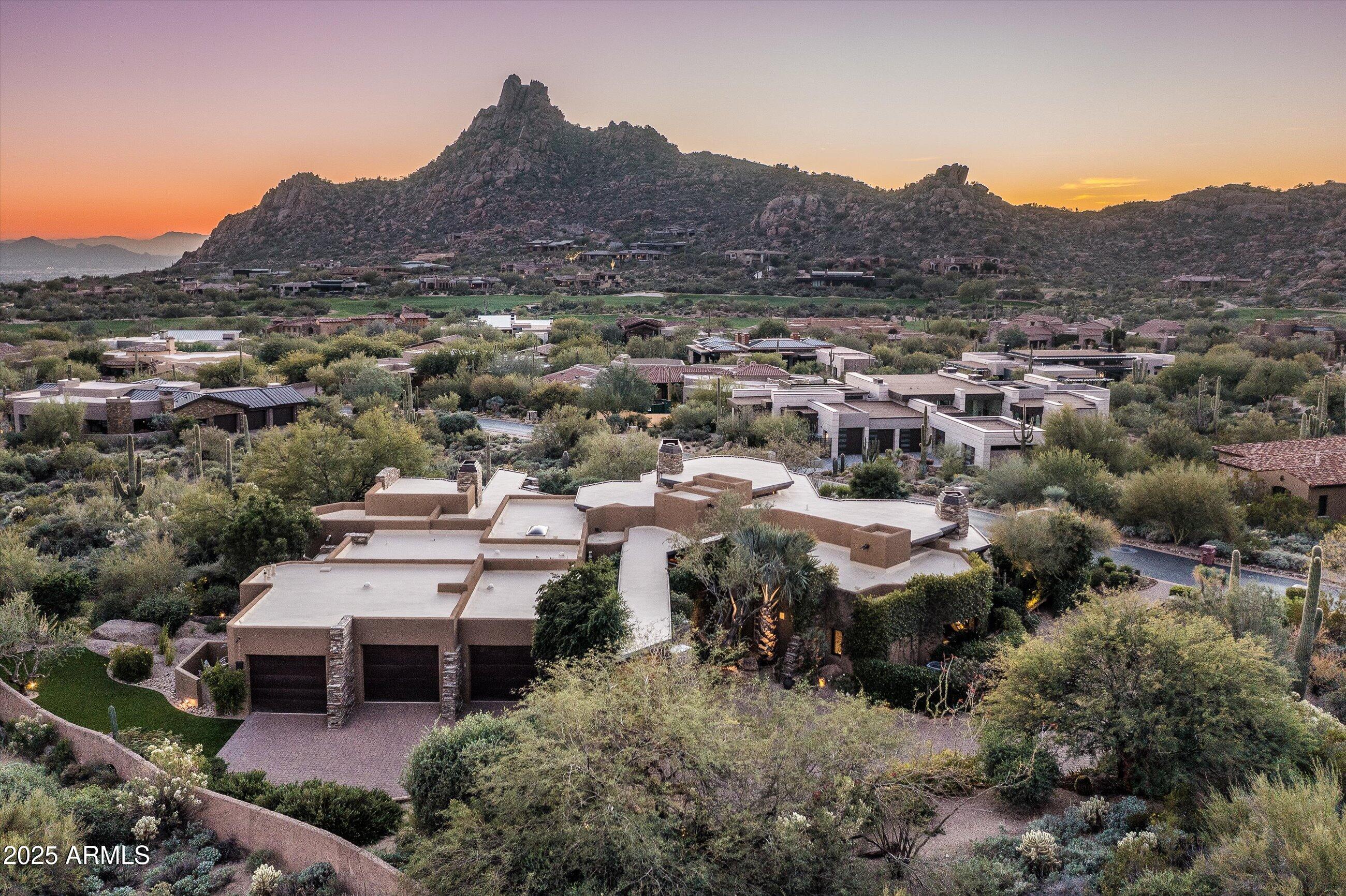 ESTANCIA - Residential