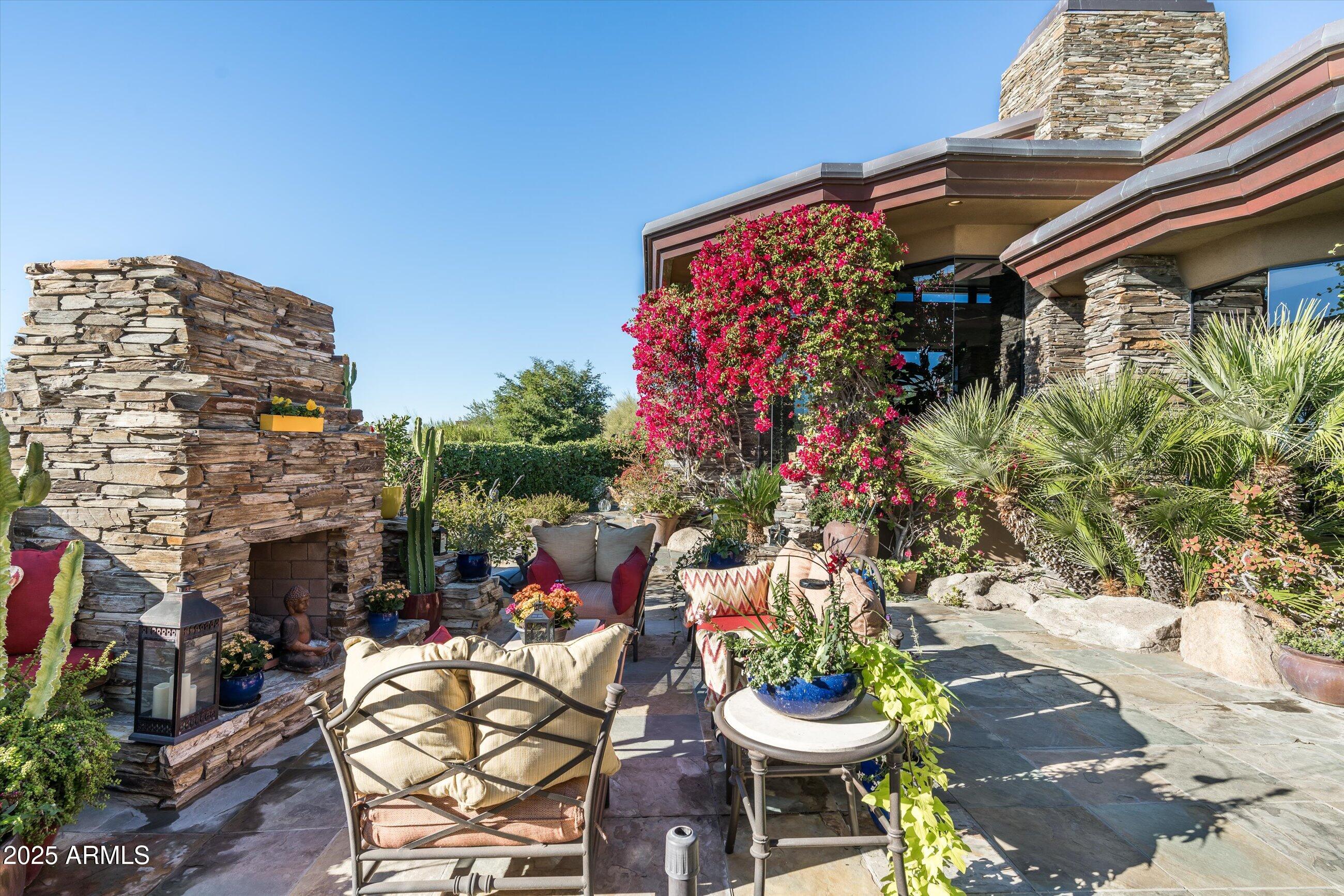 ESTANCIA - Residential