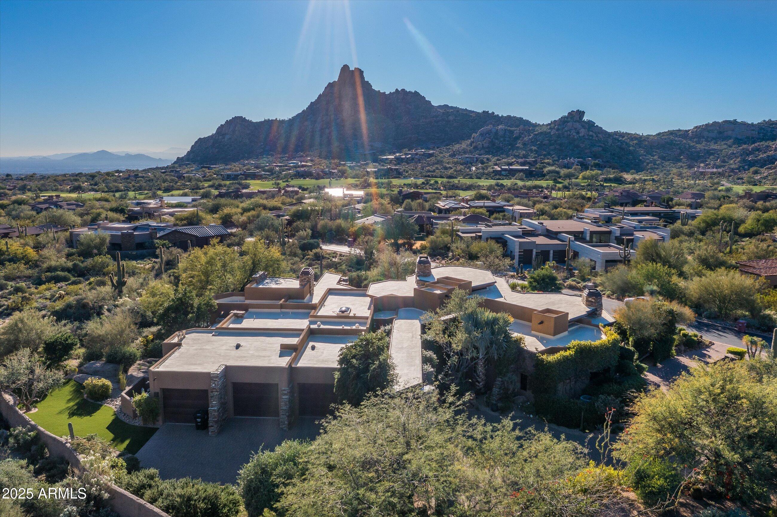 ESTANCIA - Residential