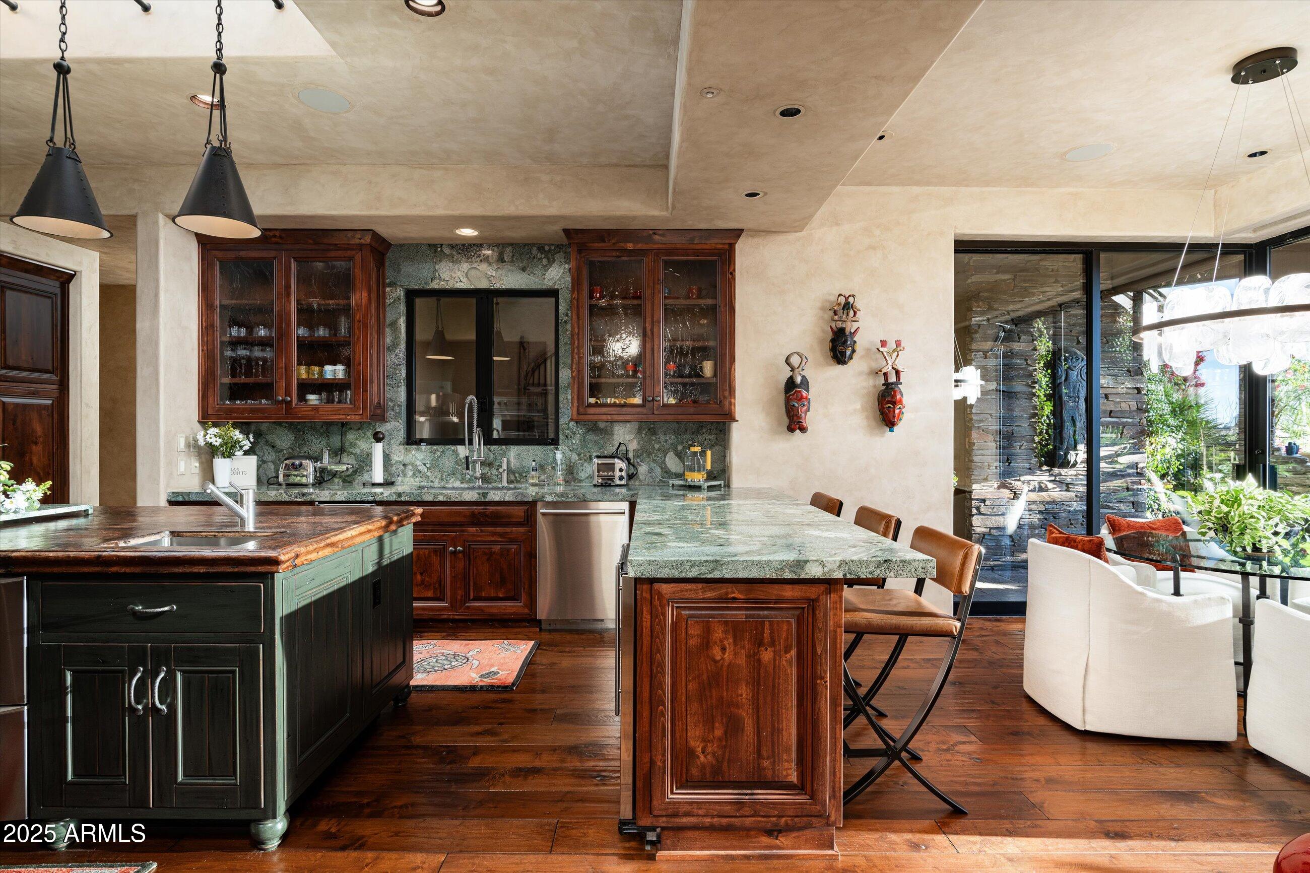 ESTANCIA - Residential