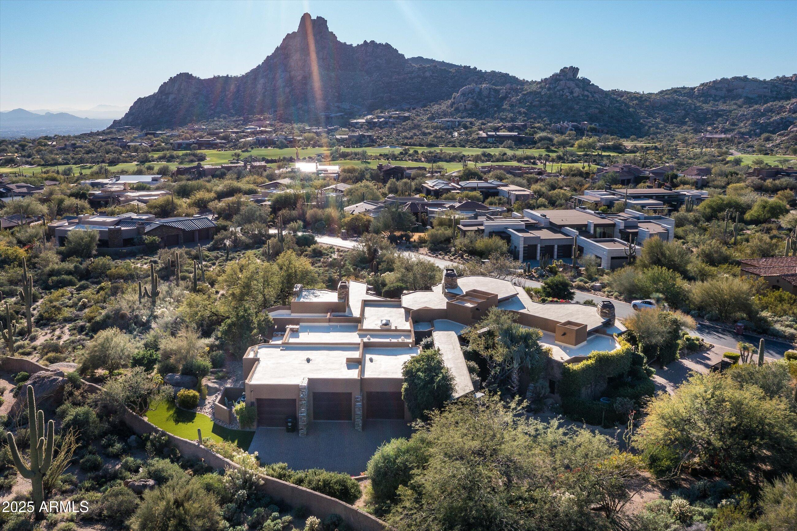 ESTANCIA - Residential