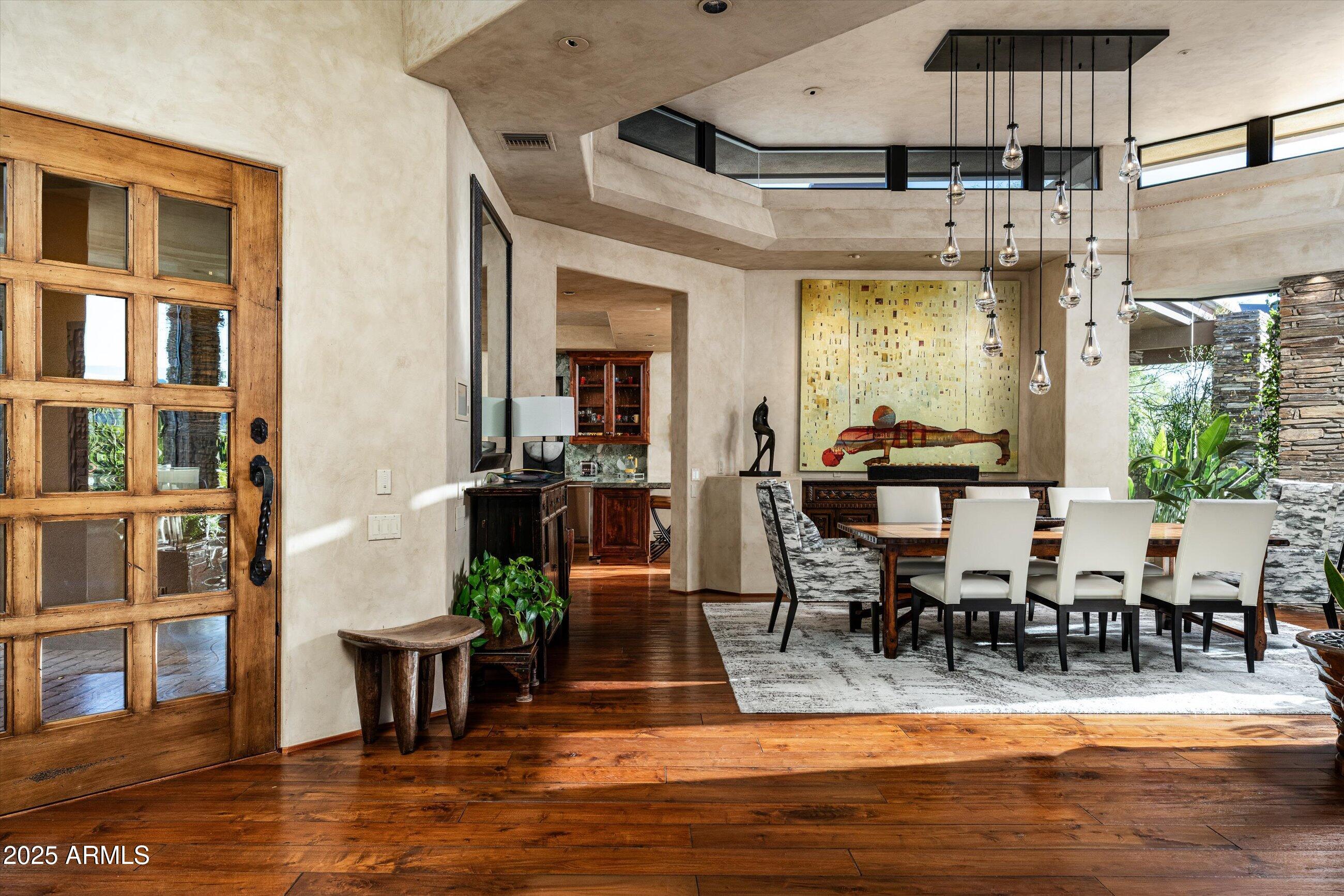 ESTANCIA - Residential