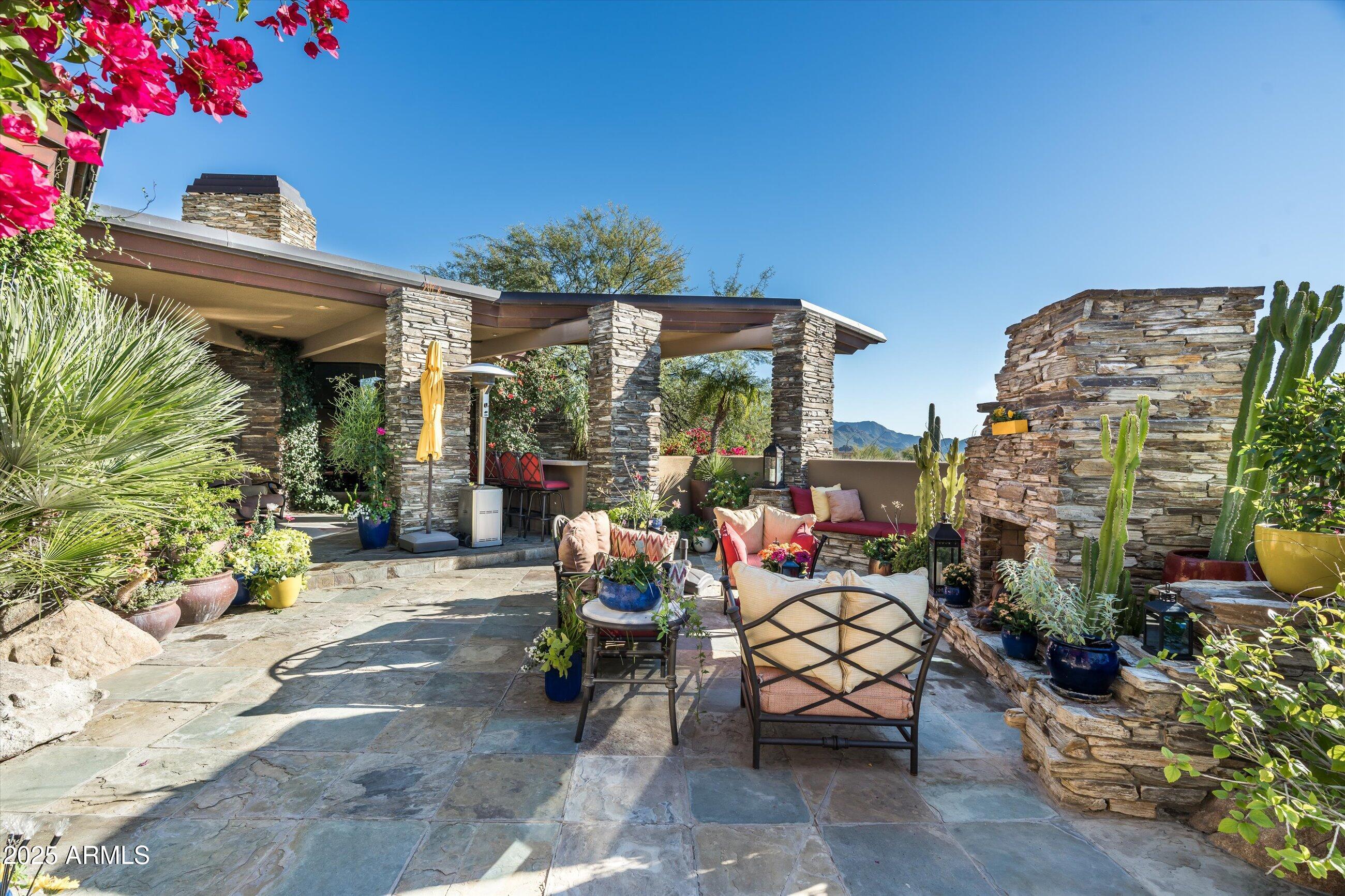 ESTANCIA - Residential