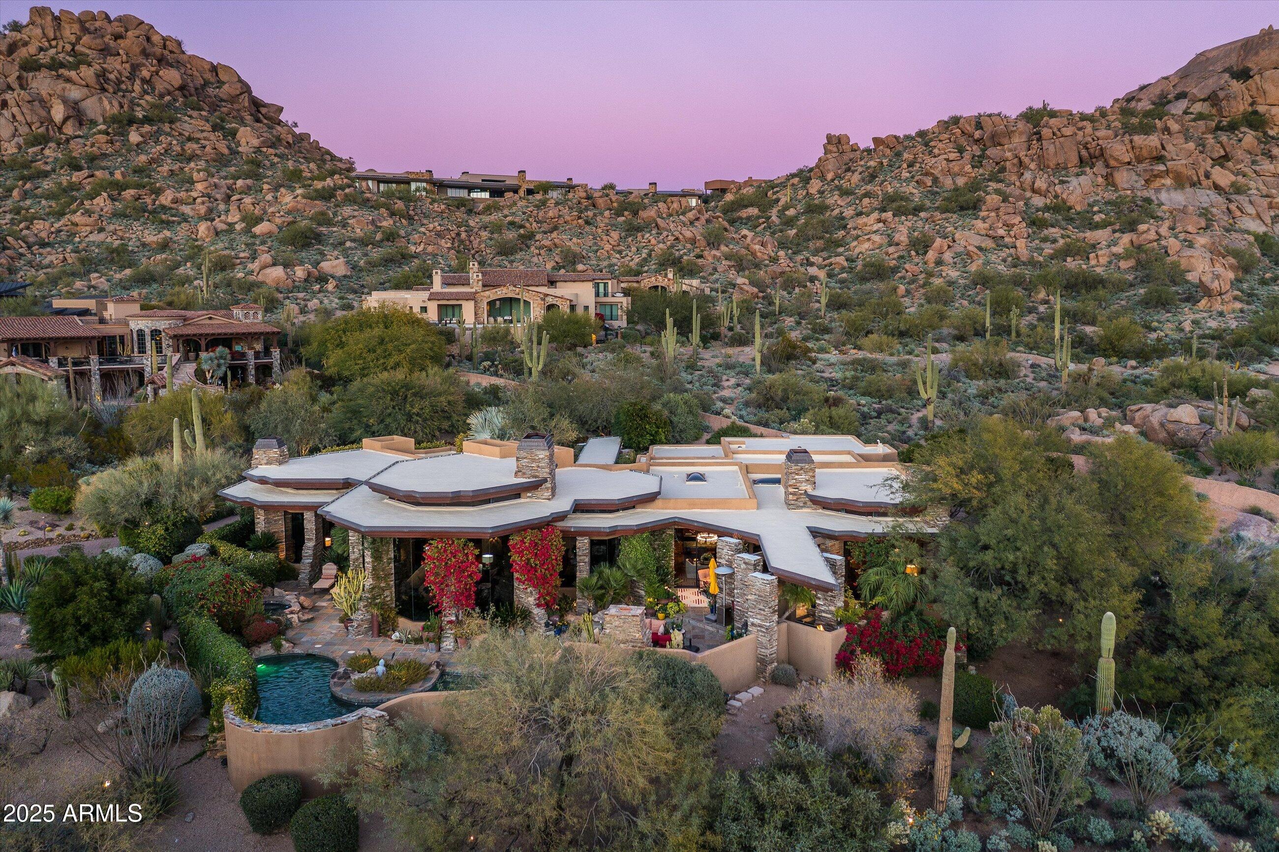 ESTANCIA - Residential