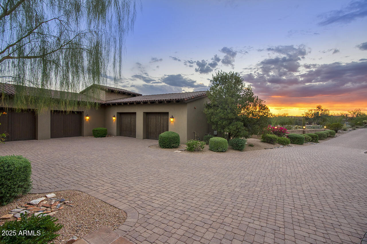 DC RANCH - Residential