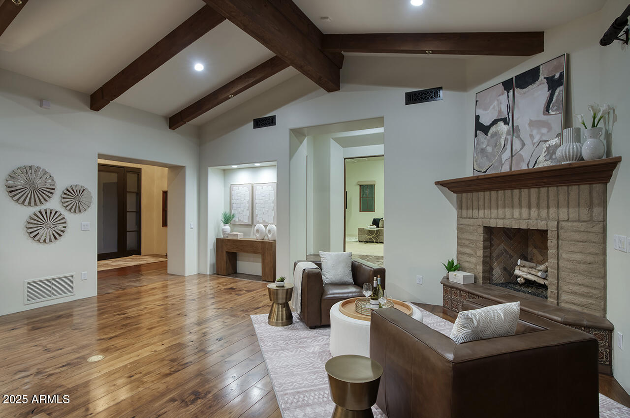 DC RANCH - Residential
