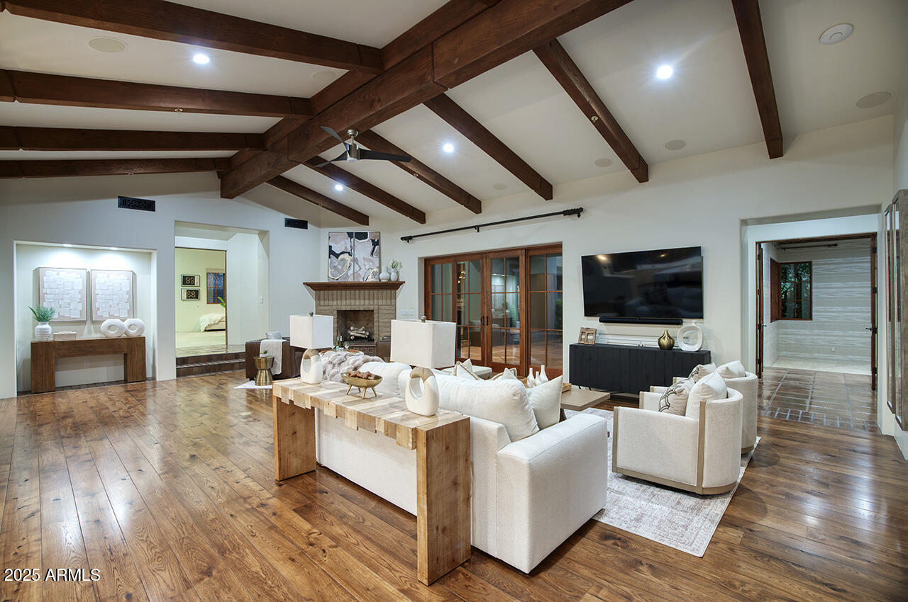 DC RANCH - Residential