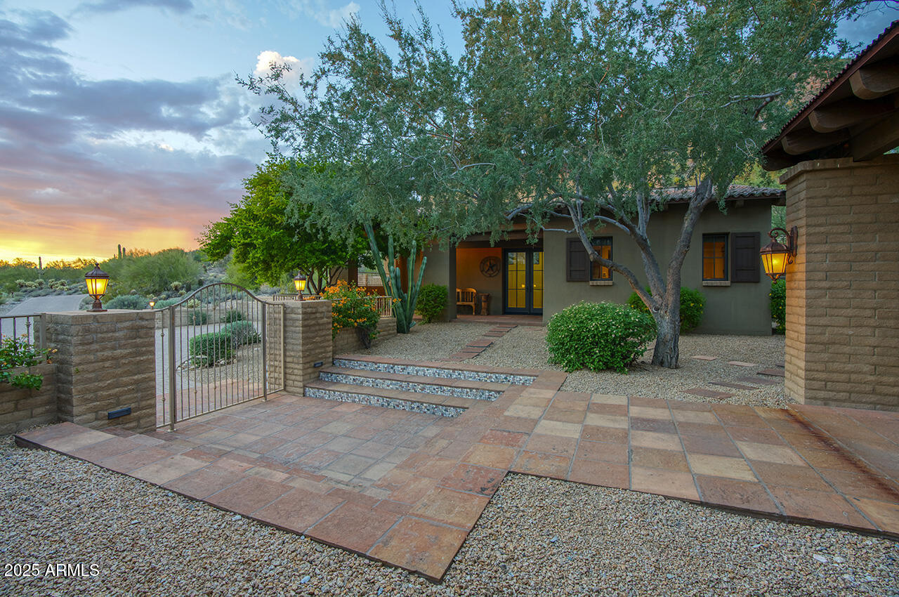 DC RANCH - Residential