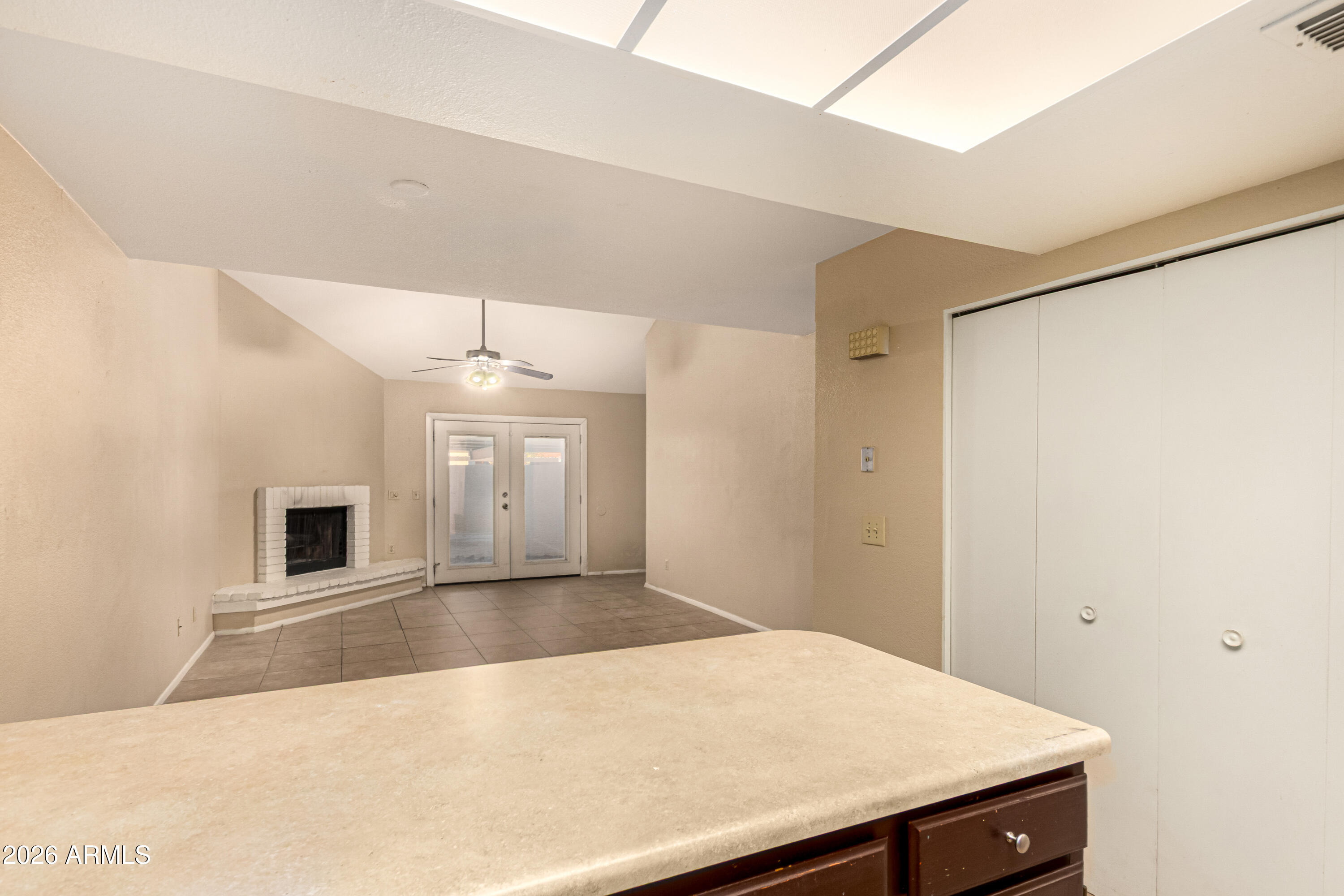 UNIVERSITY RANCH - Residential