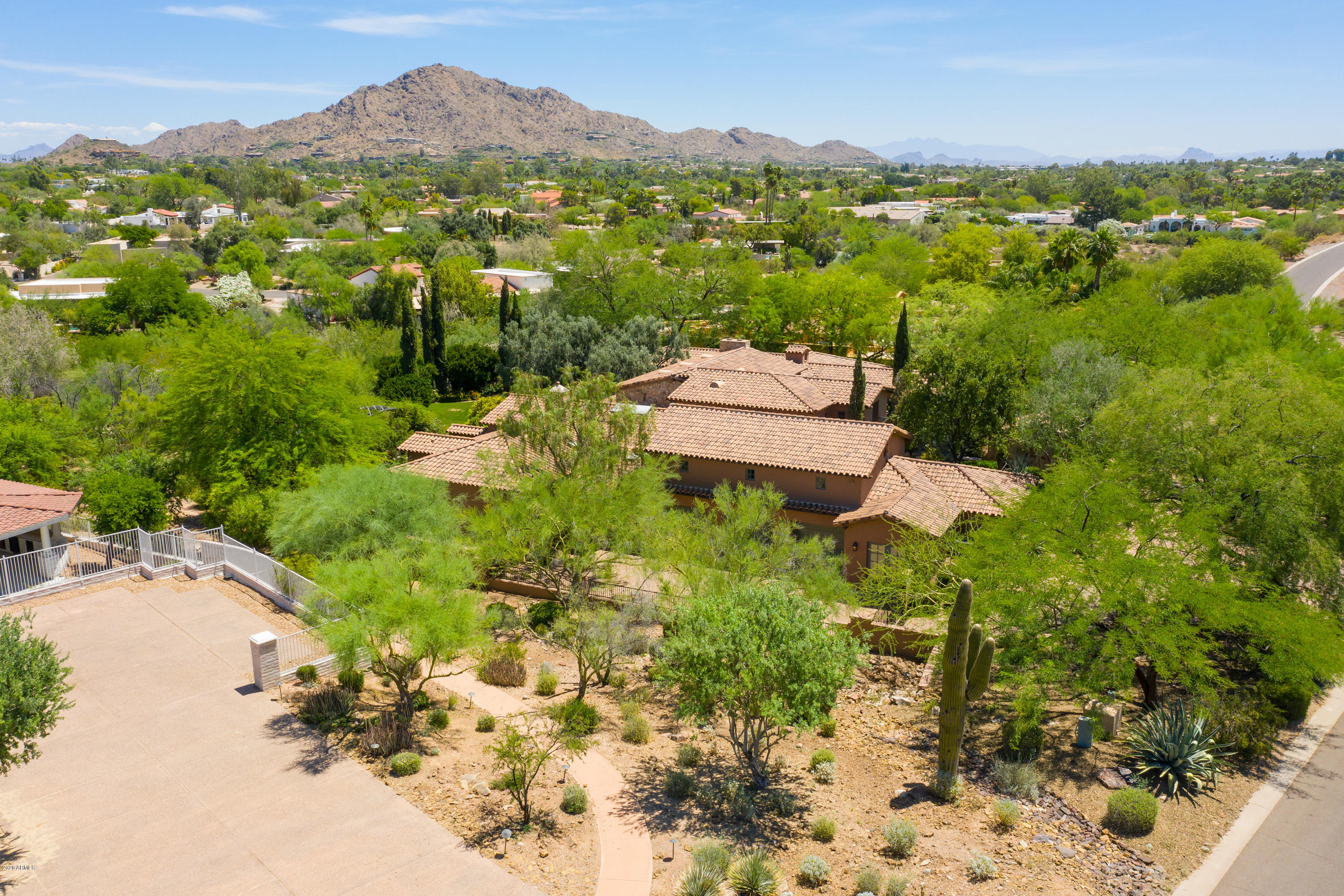 SANCTUARY - Residential