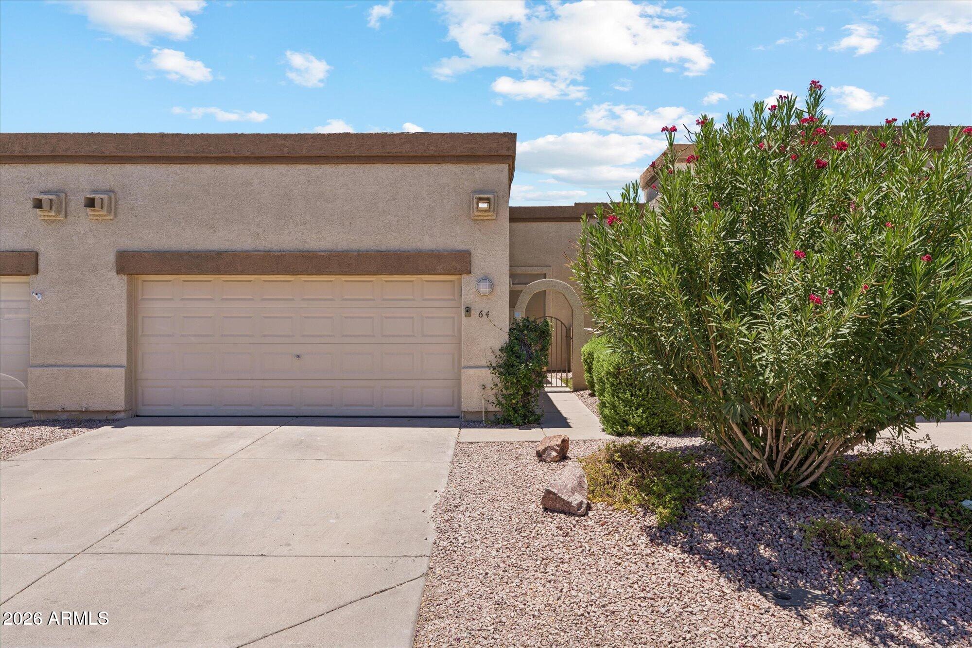 VISTA VILLA TOWNHOMES - Residential