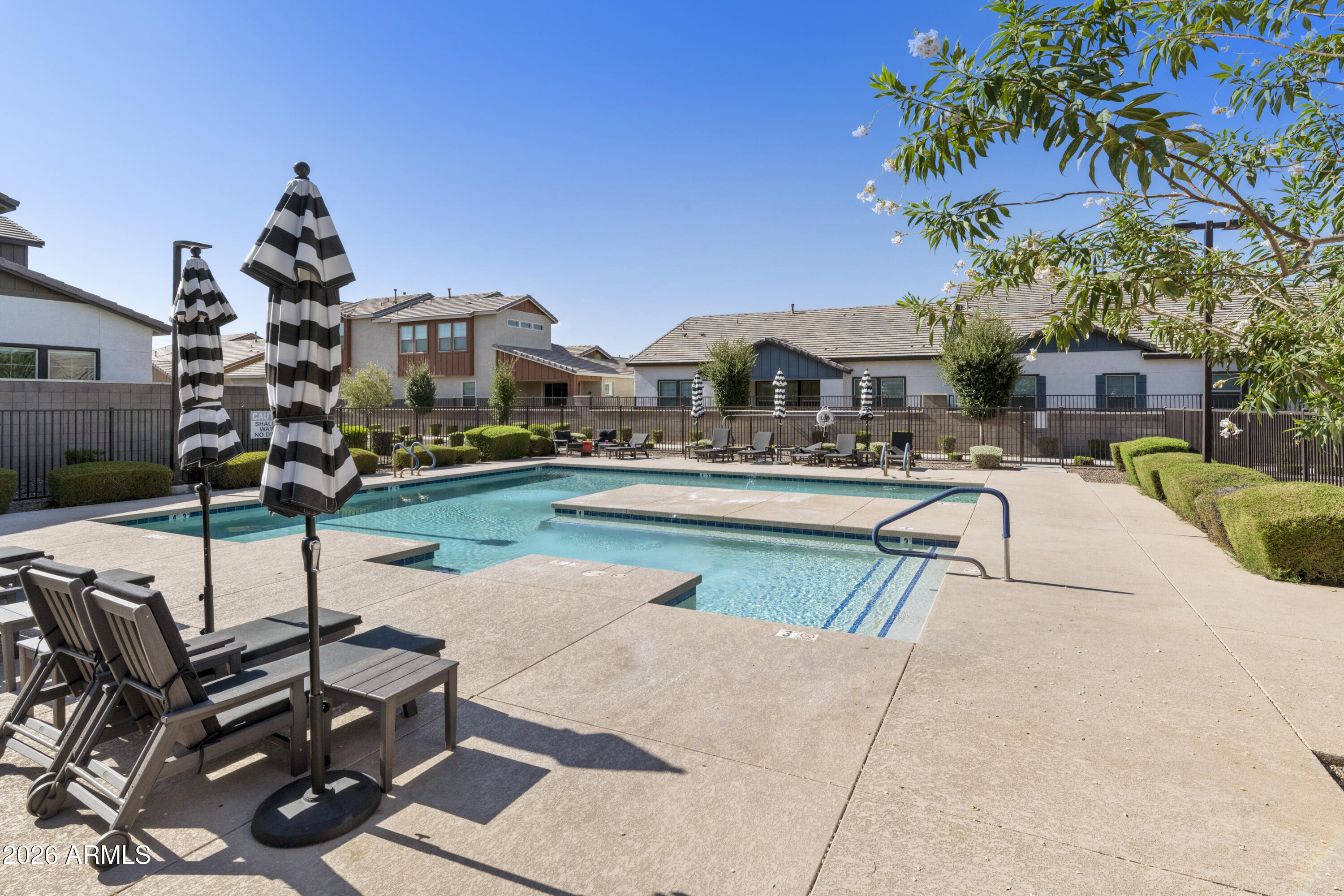 AVIER WEST - Residential