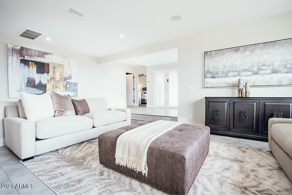 HIGHLANDS - Residential