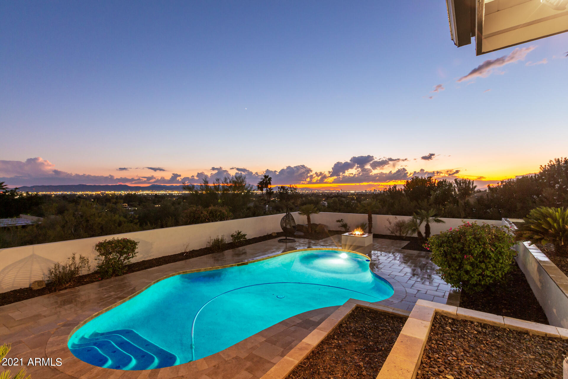HIGHLANDS - Residential