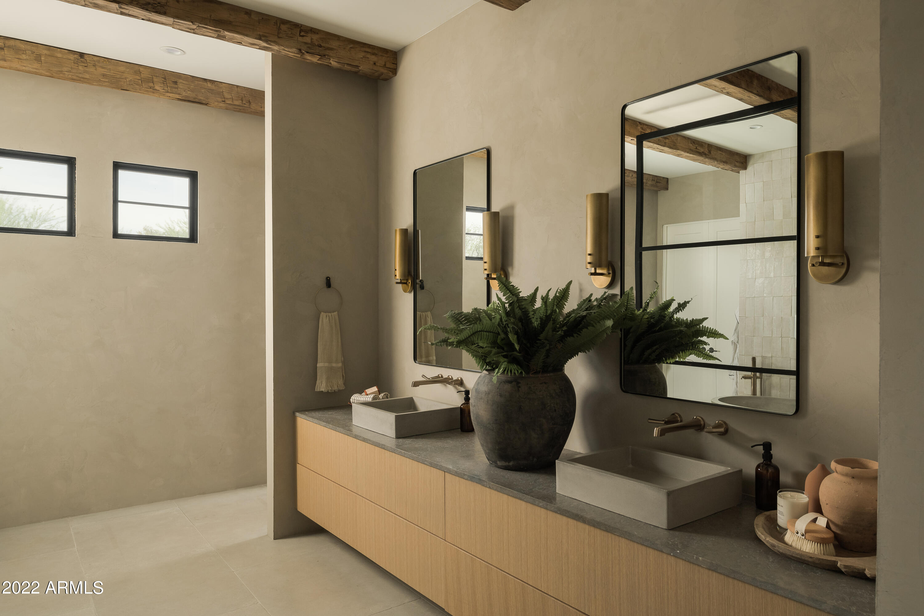 SUNDOWN RANCHOS - Residential