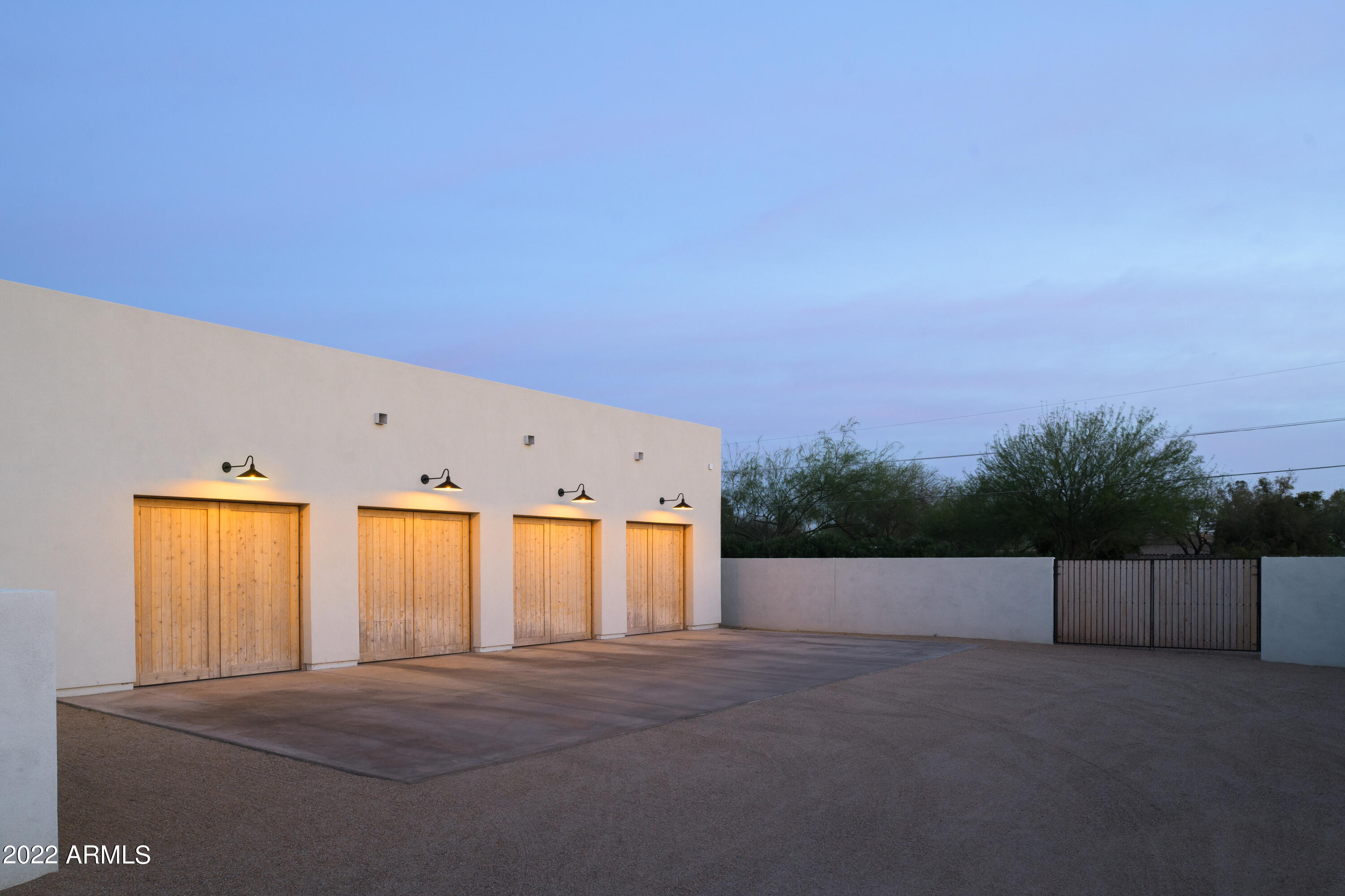 SUNDOWN RANCHOS - Residential
