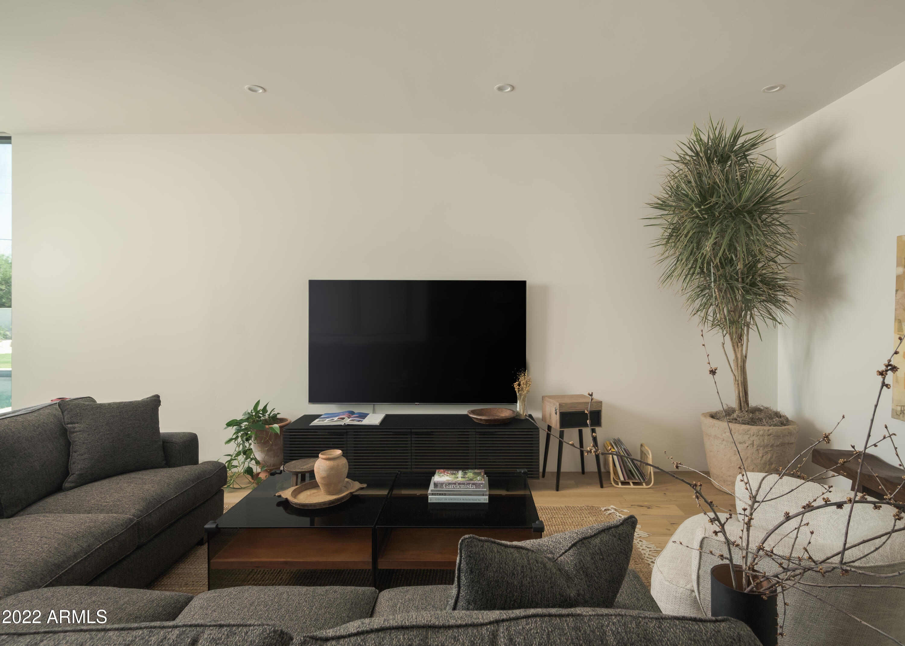 SUNDOWN RANCHOS - Residential