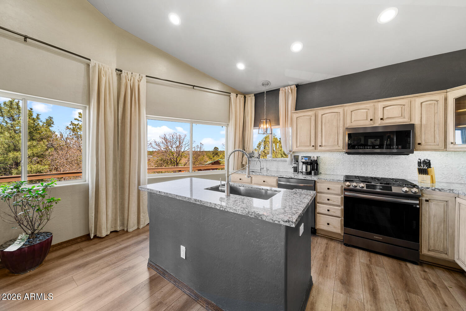 Show Low Unsubdivided - Residential