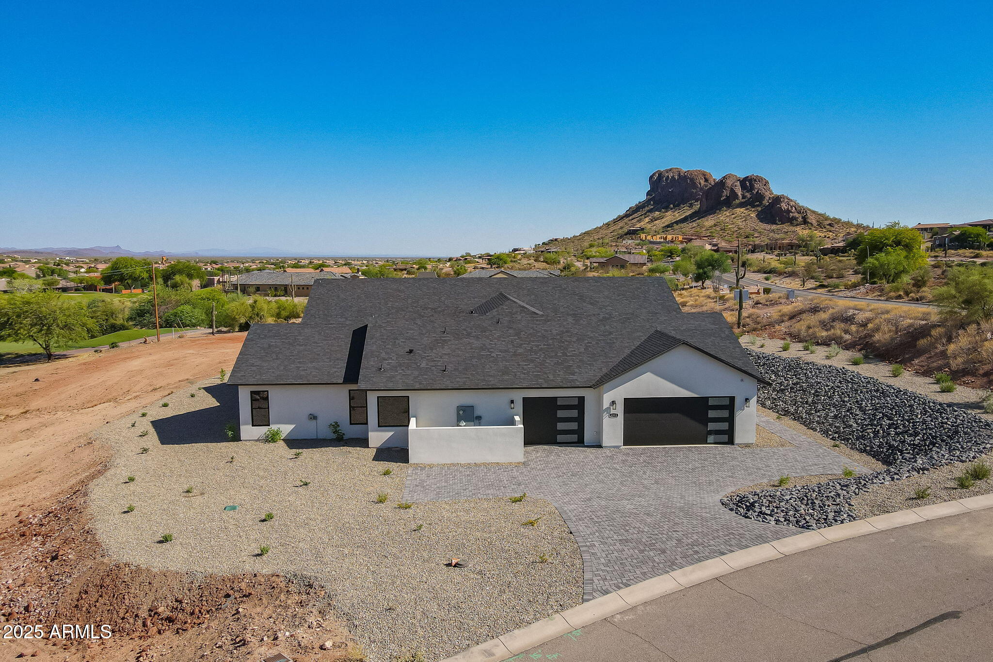 Montana Dorada - Residential