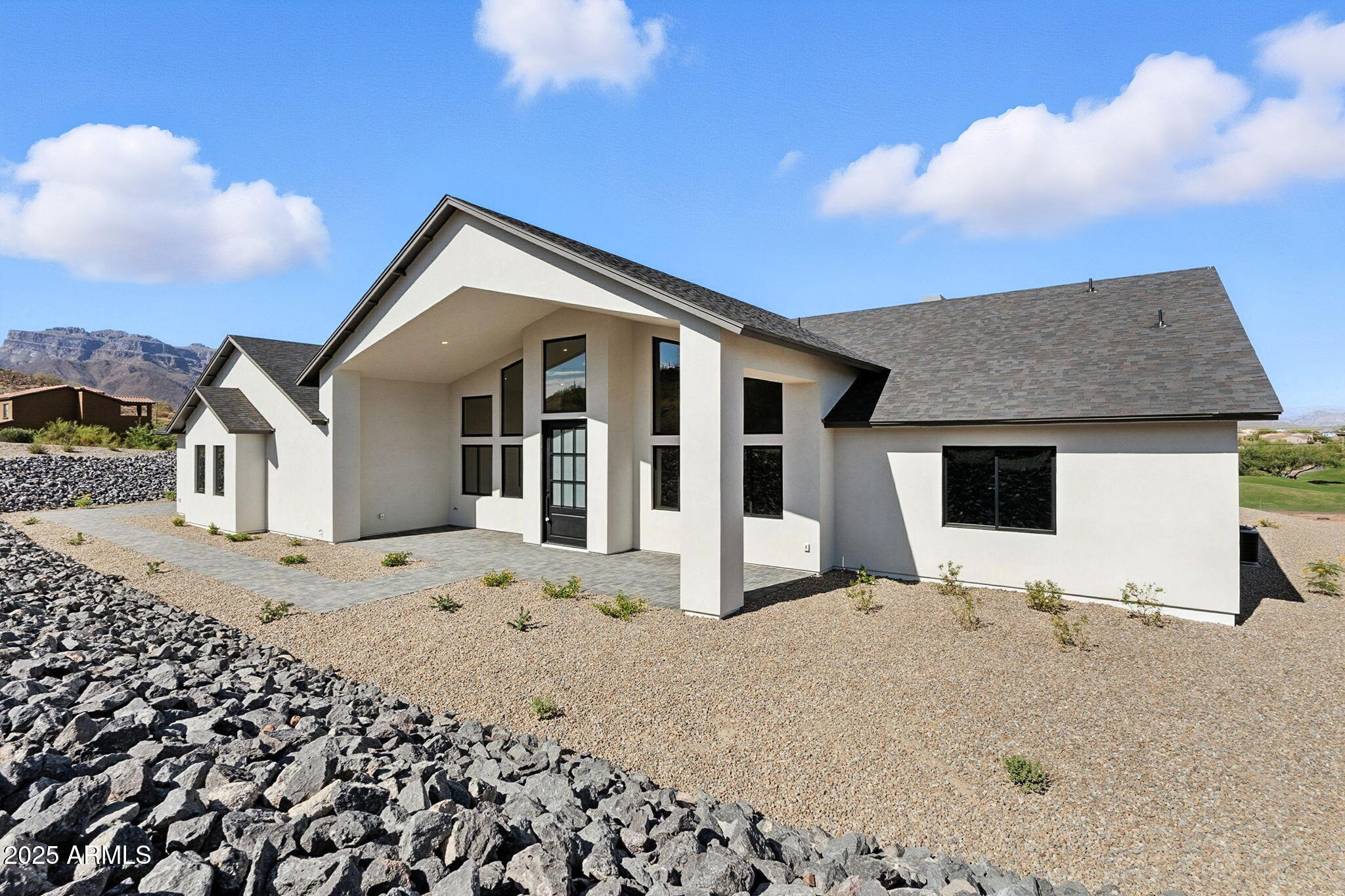 Montana Dorada - Residential
