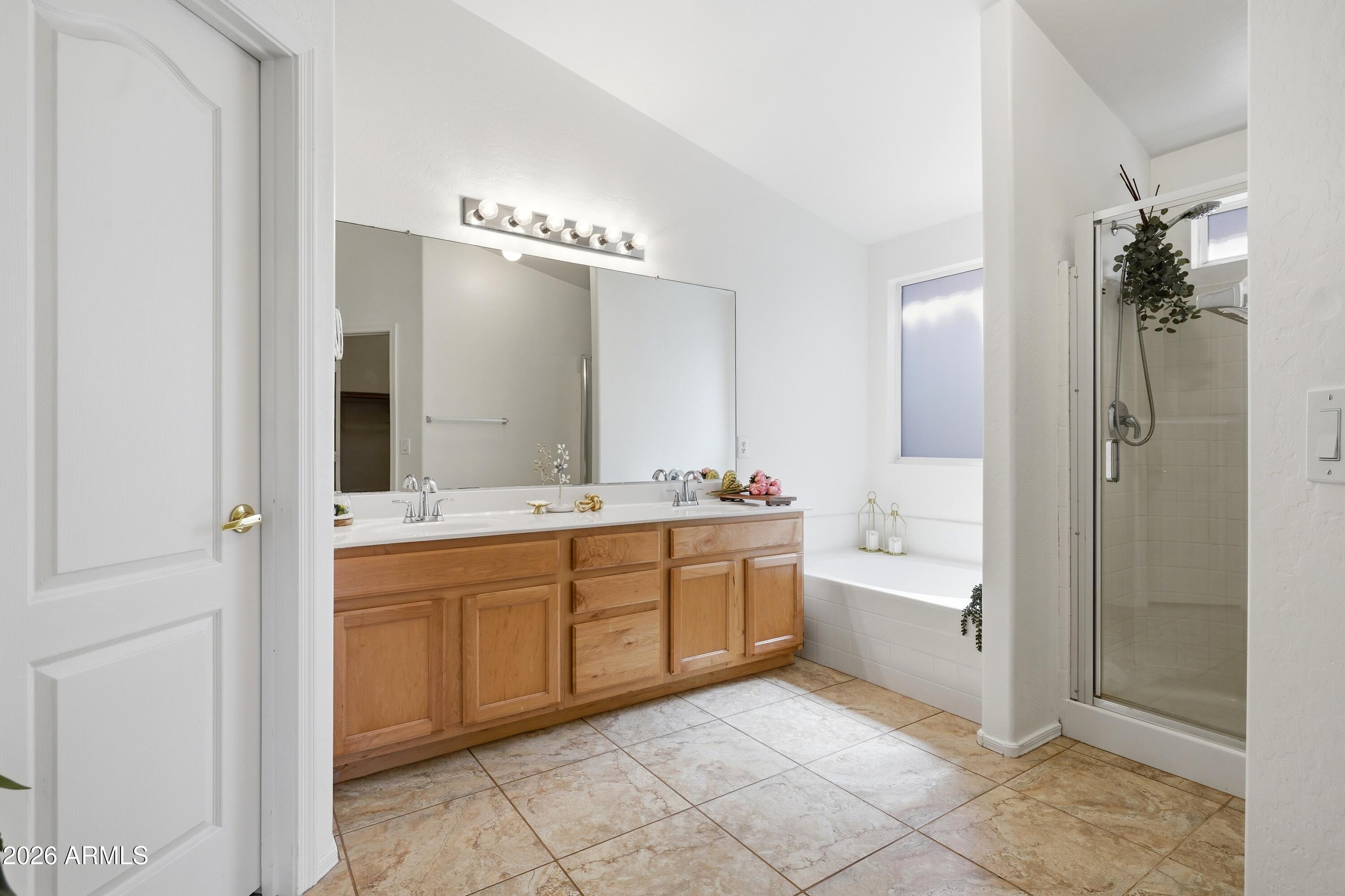 FOOTHILLS PASEO 2 - Residential