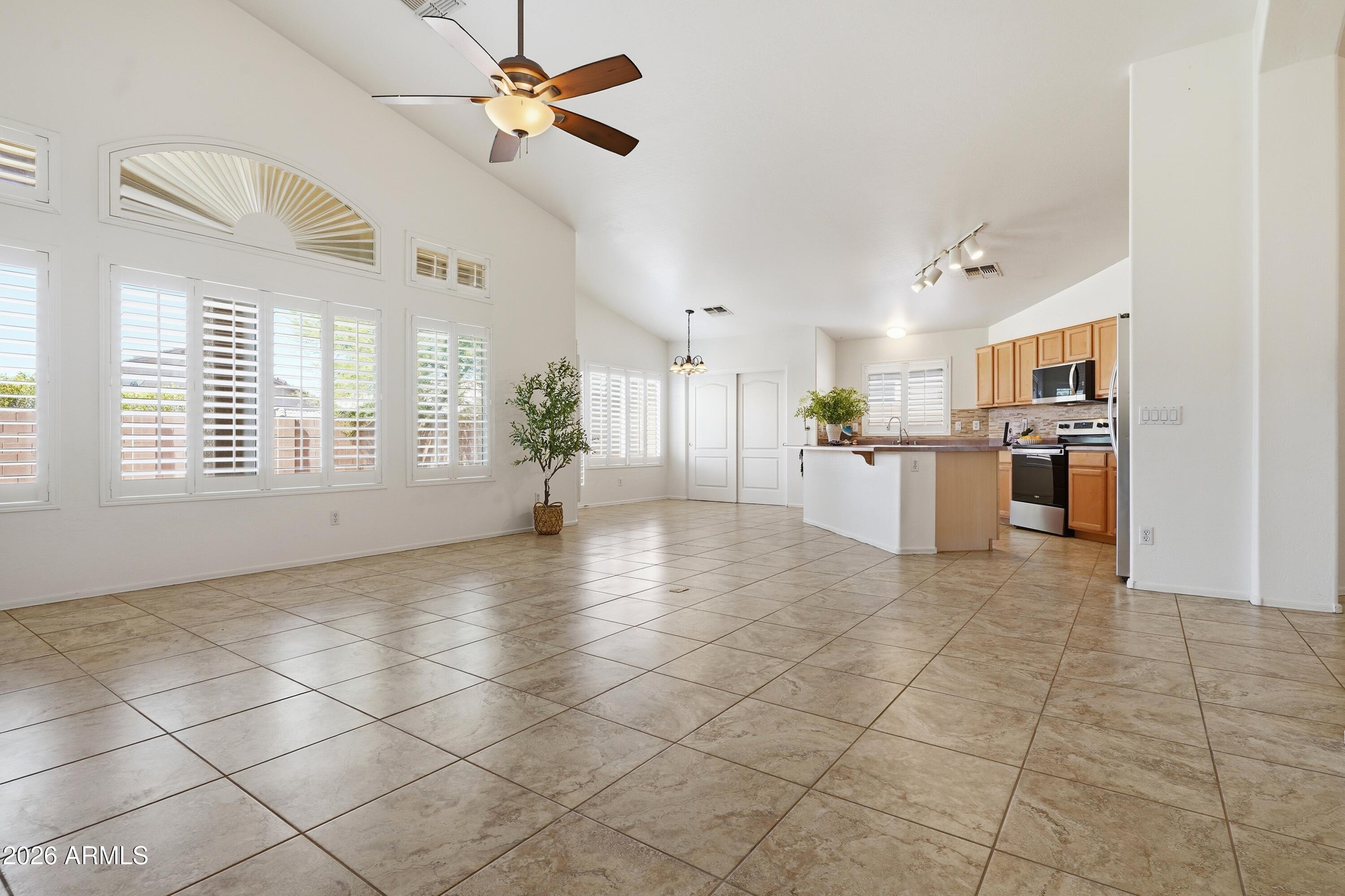 FOOTHILLS PASEO 2 - Residential