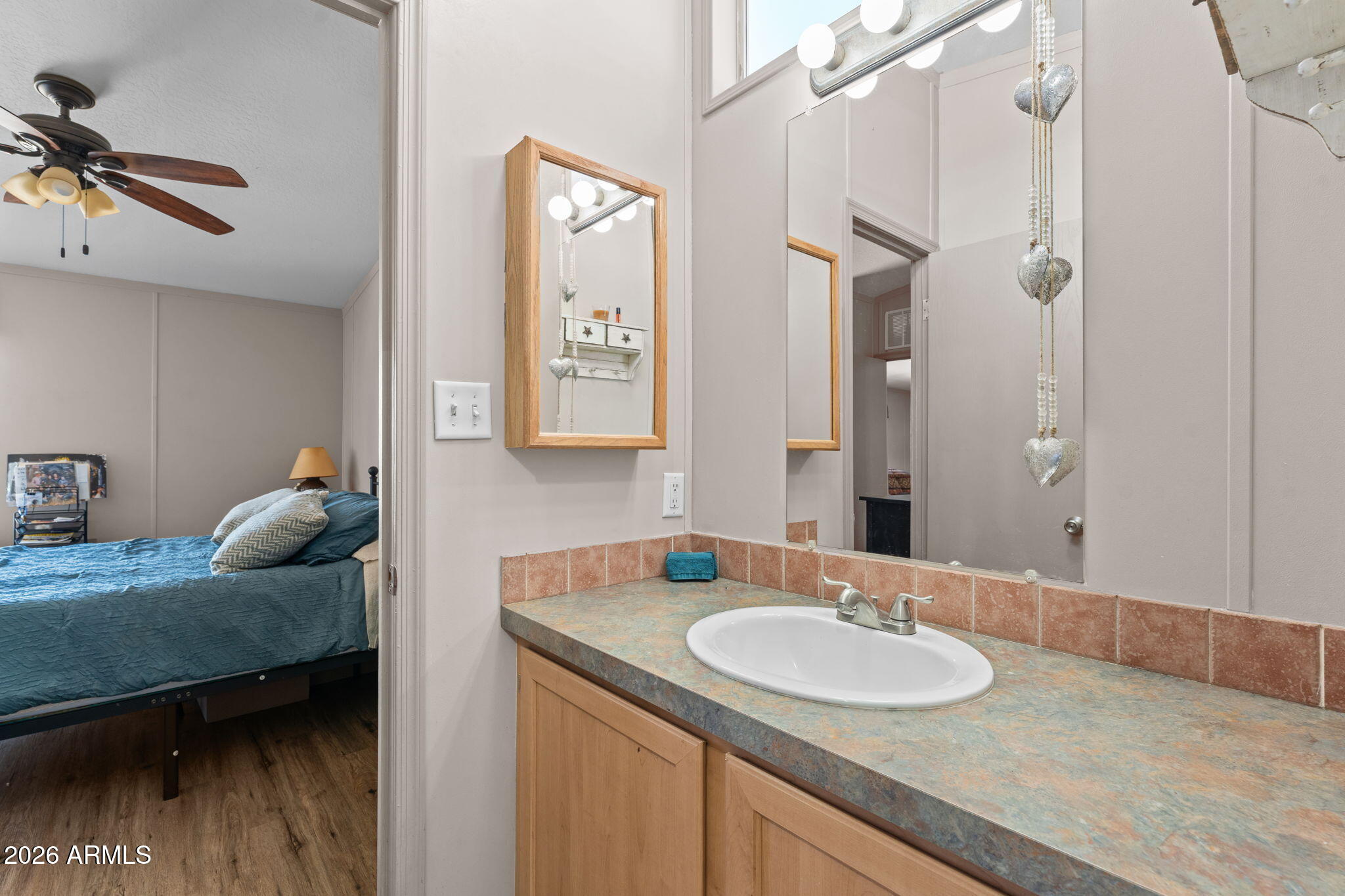 CONGRESS VILLAGE UNIT 2 - Residential