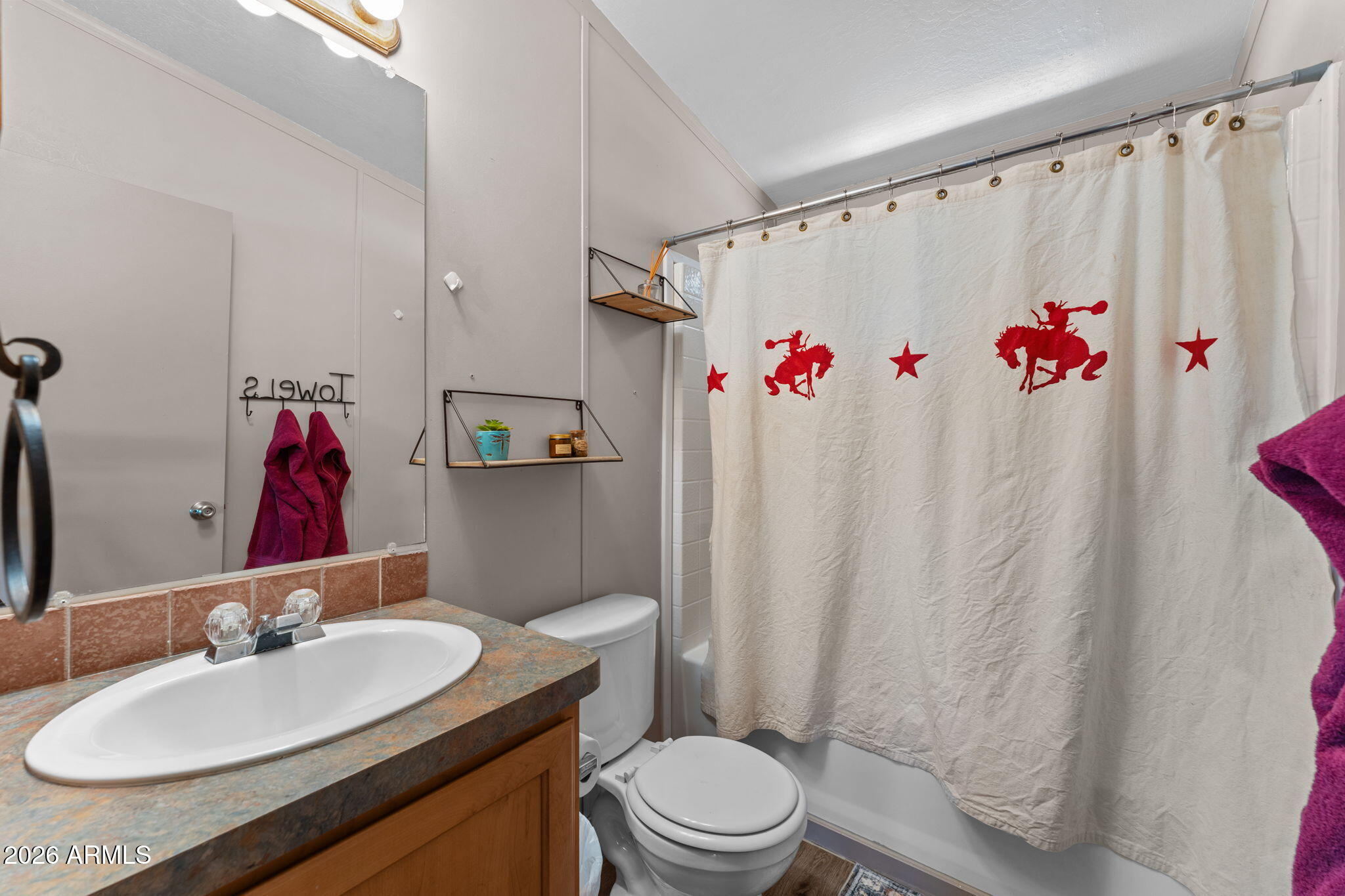 CONGRESS VILLAGE UNIT 2 - Residential