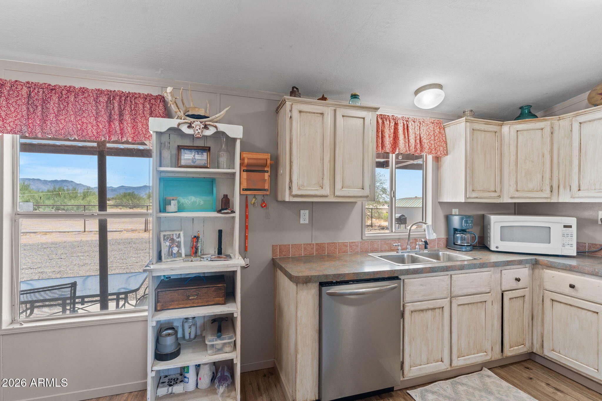 CONGRESS VILLAGE UNIT 2 - Residential