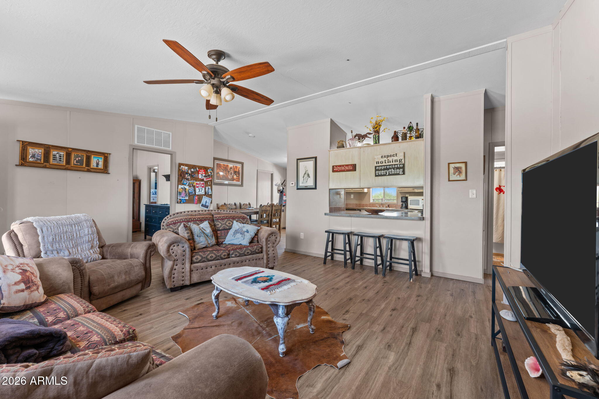 CONGRESS VILLAGE UNIT 2 - Residential