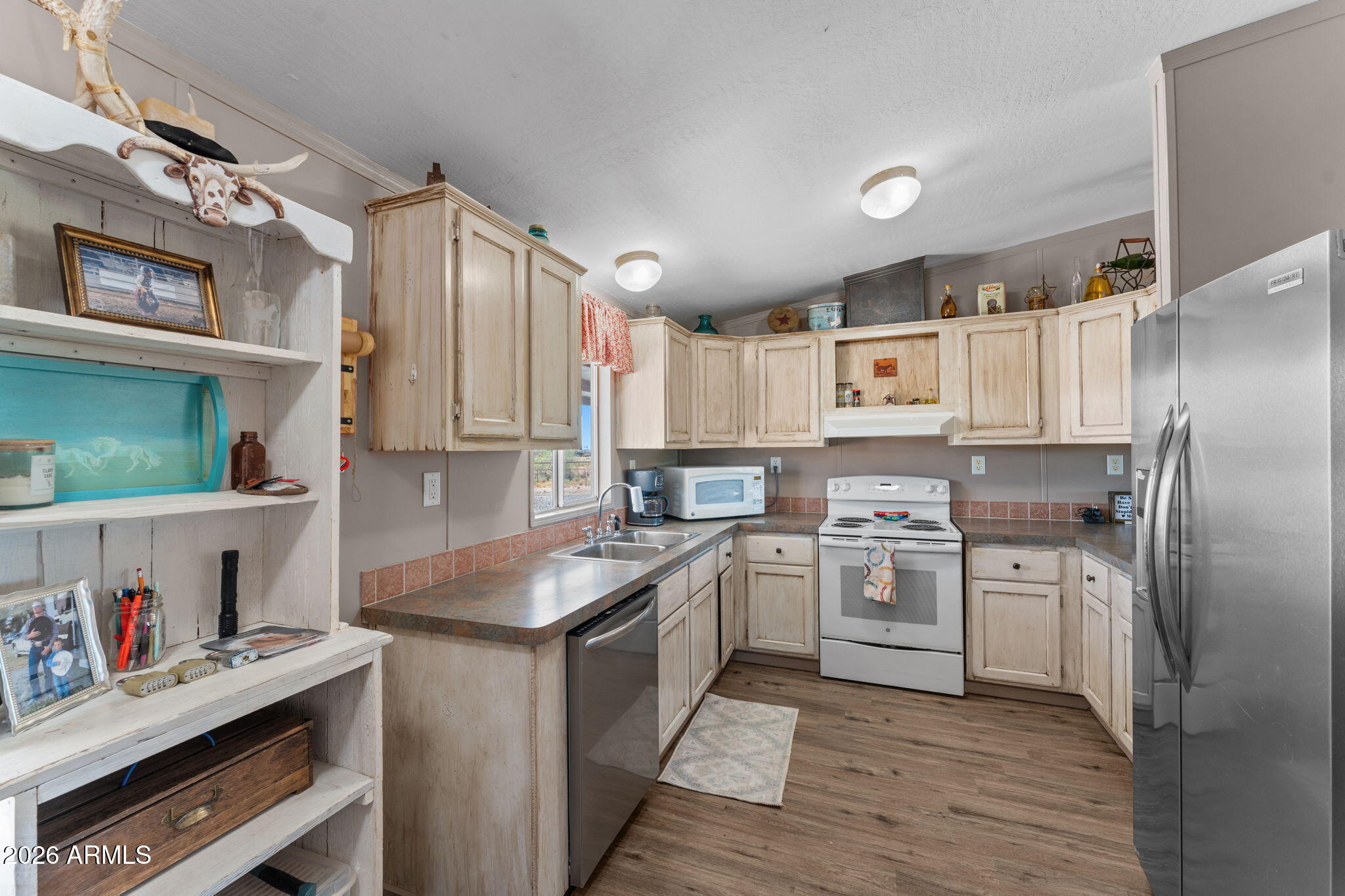 CONGRESS VILLAGE UNIT 2 - Residential