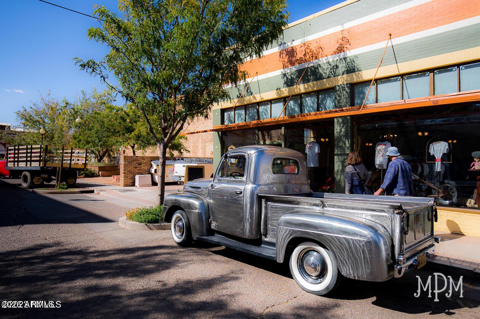 A&P & HICKS ADD - Commercial Sale
