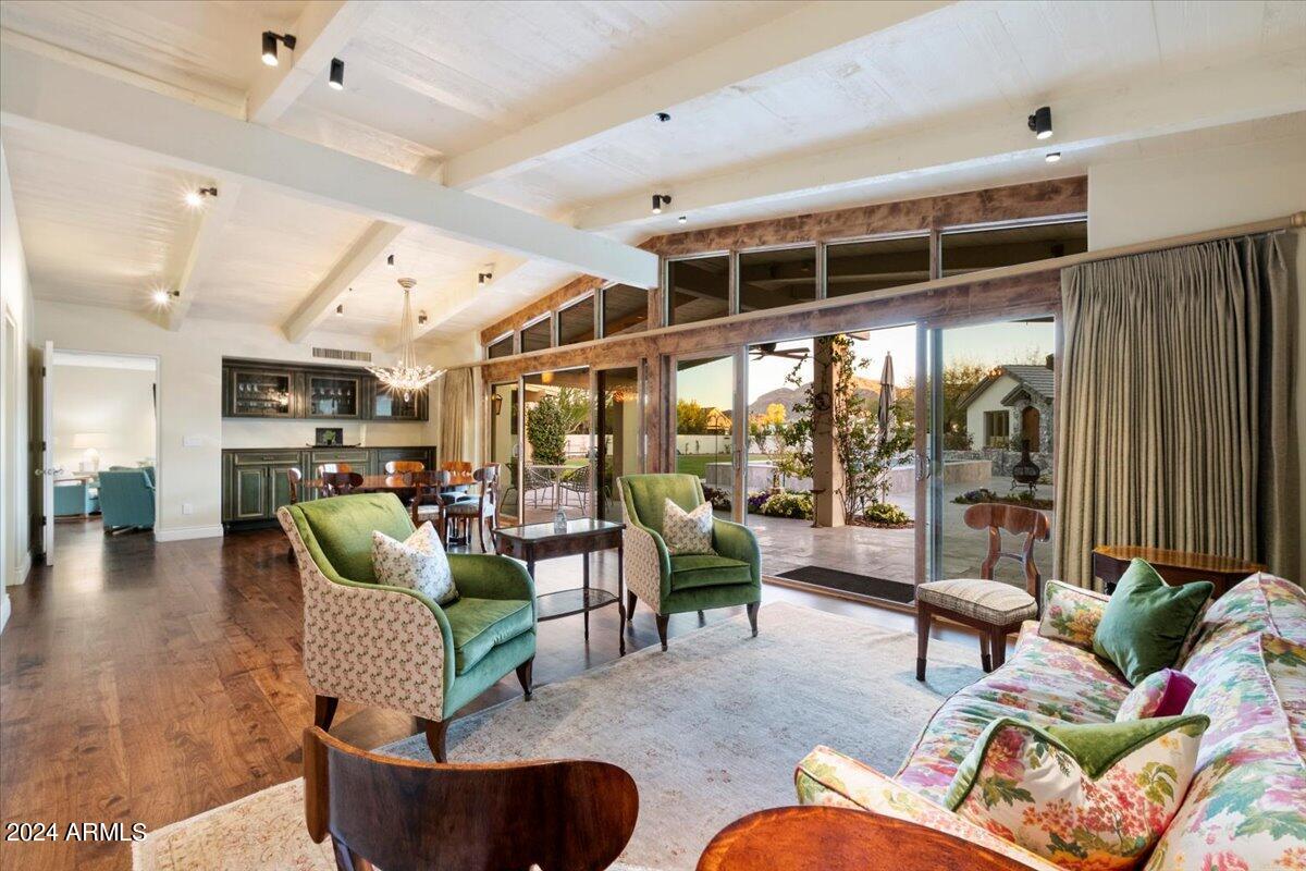 DOUBLETREE RANCHOS 2 - Residential