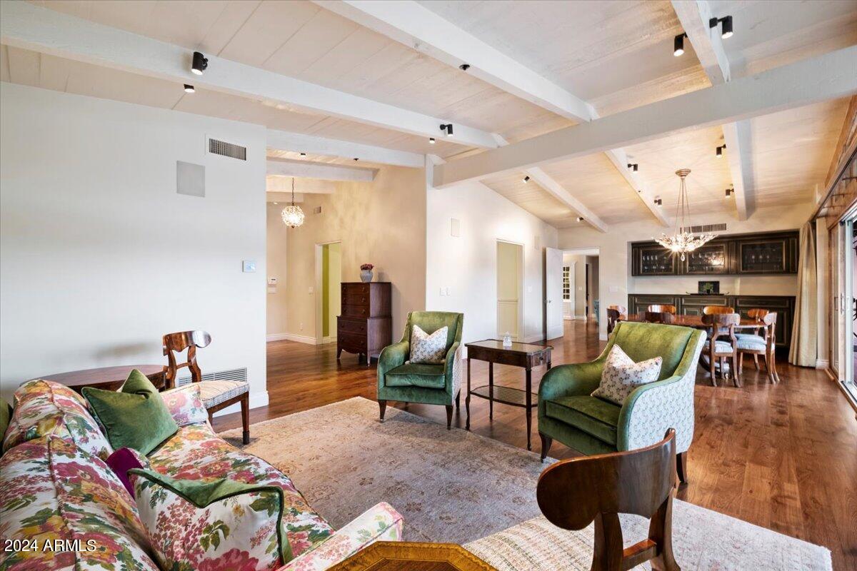 DOUBLETREE RANCHOS 2 - Residential