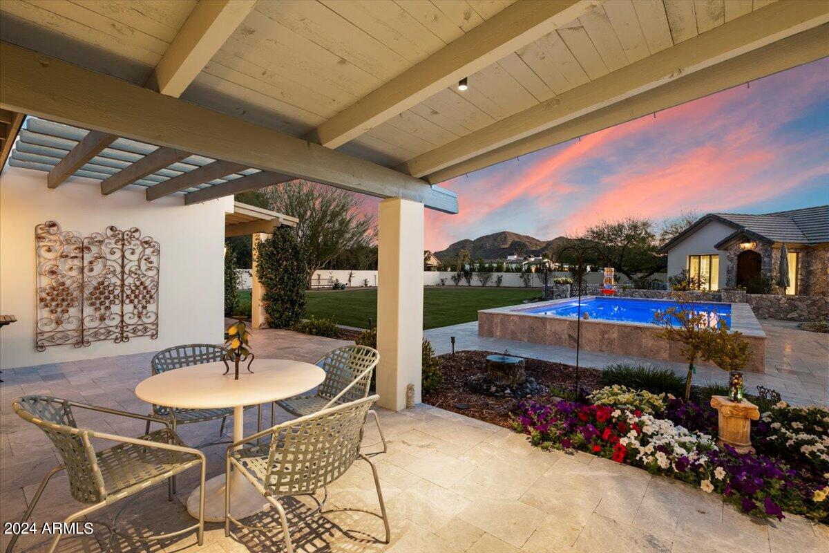 DOUBLETREE RANCHOS 2 - Residential