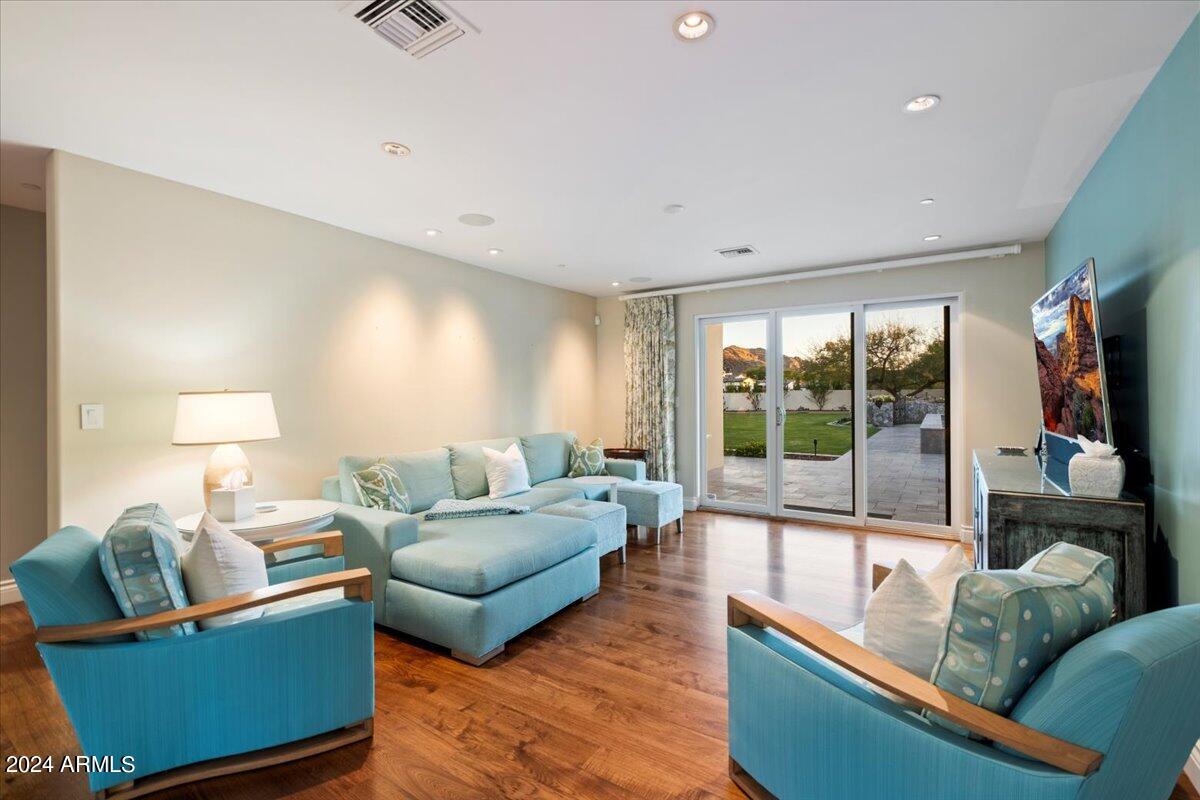 DOUBLETREE RANCHOS 2 - Residential