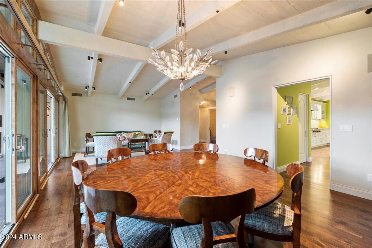 DOUBLETREE RANCHOS 2 - Residential