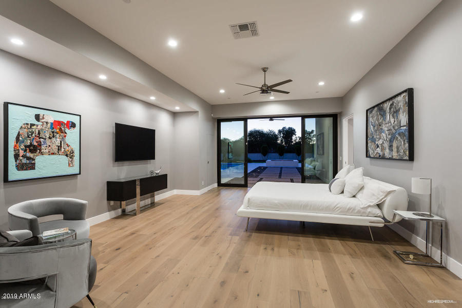 BERNEIL RANCHOS - Residential