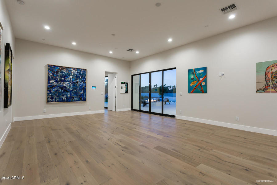 BERNEIL RANCHOS - Residential