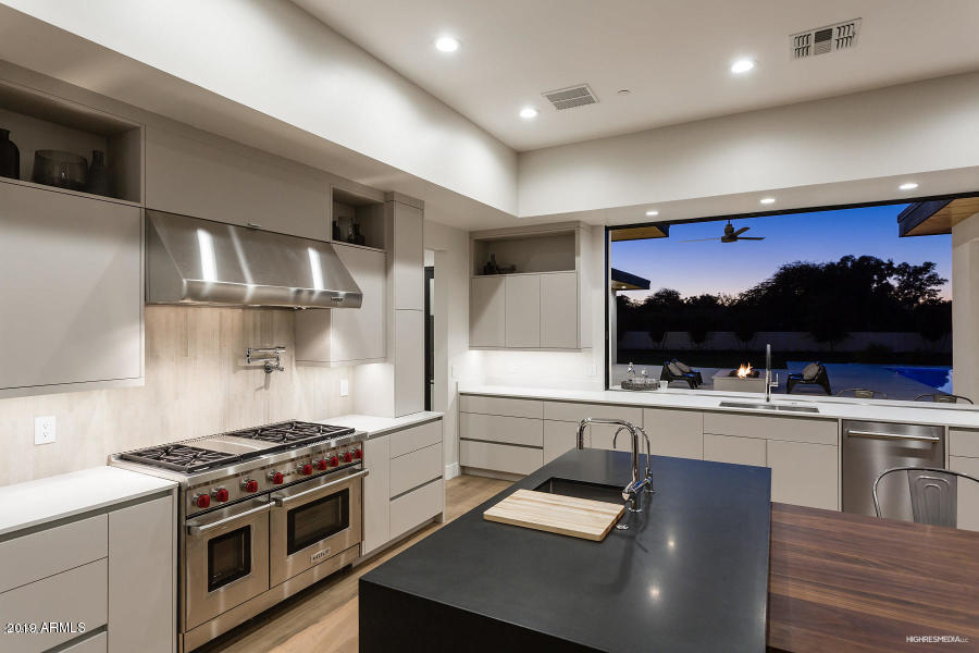 BERNEIL RANCHOS - Residential