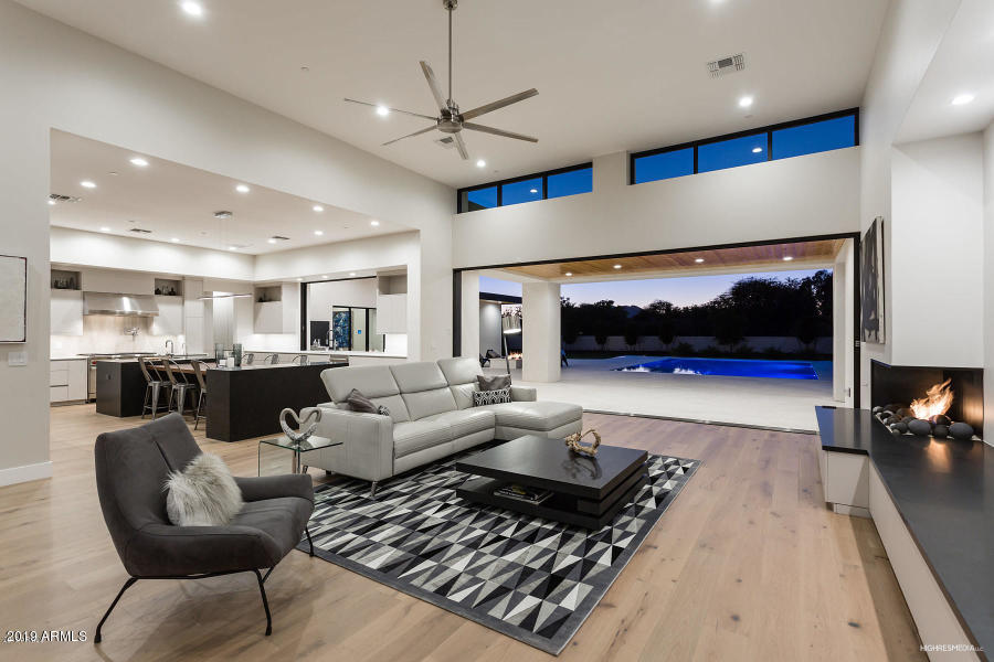 BERNEIL RANCHOS - Residential