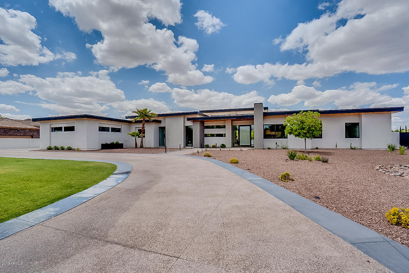 BERNEIL RANCHOS - Residential