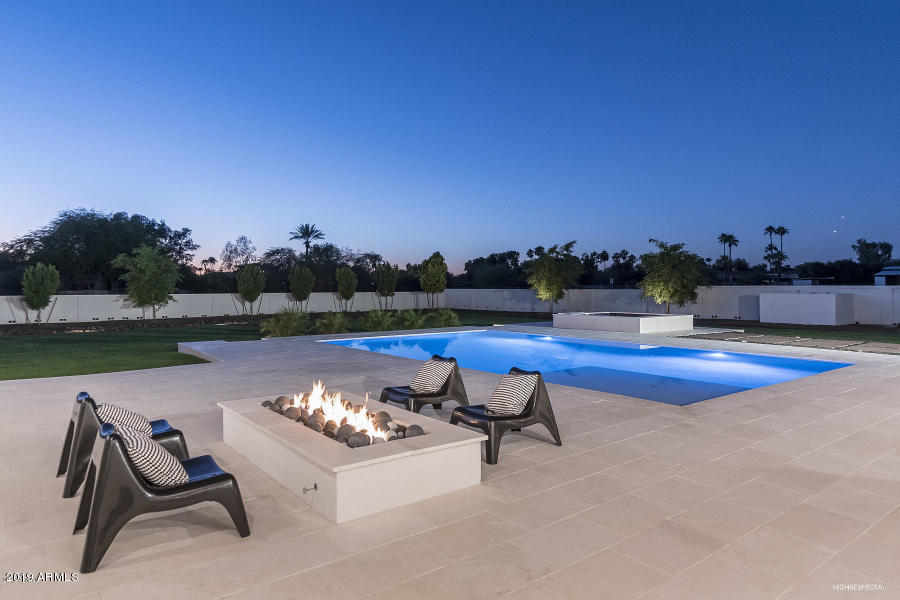 BERNEIL RANCHOS - Residential