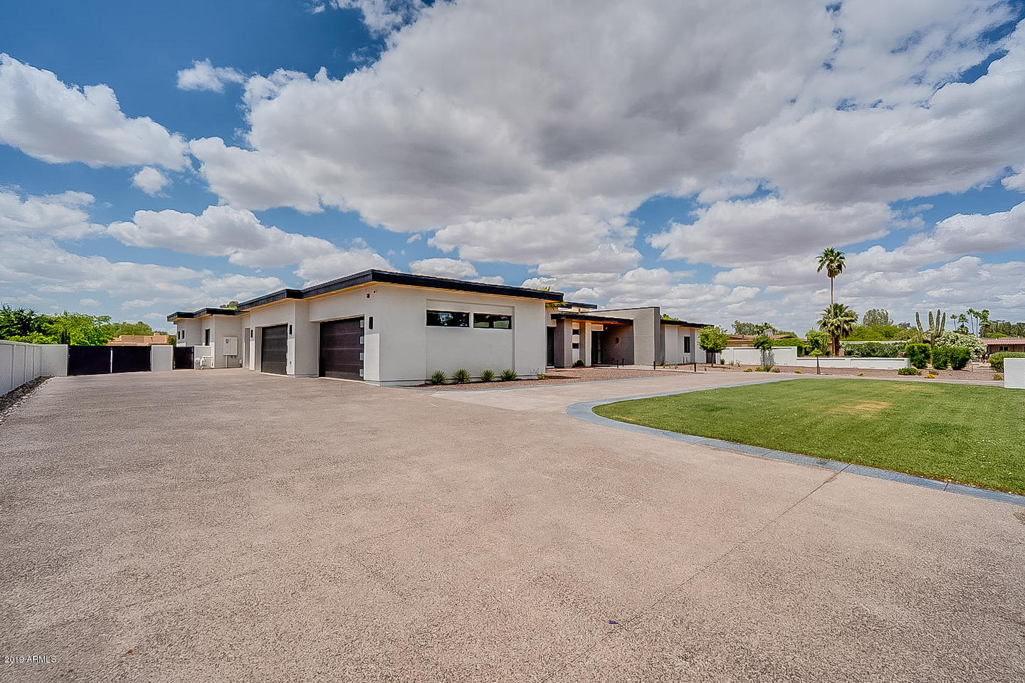 BERNEIL RANCHOS - Residential