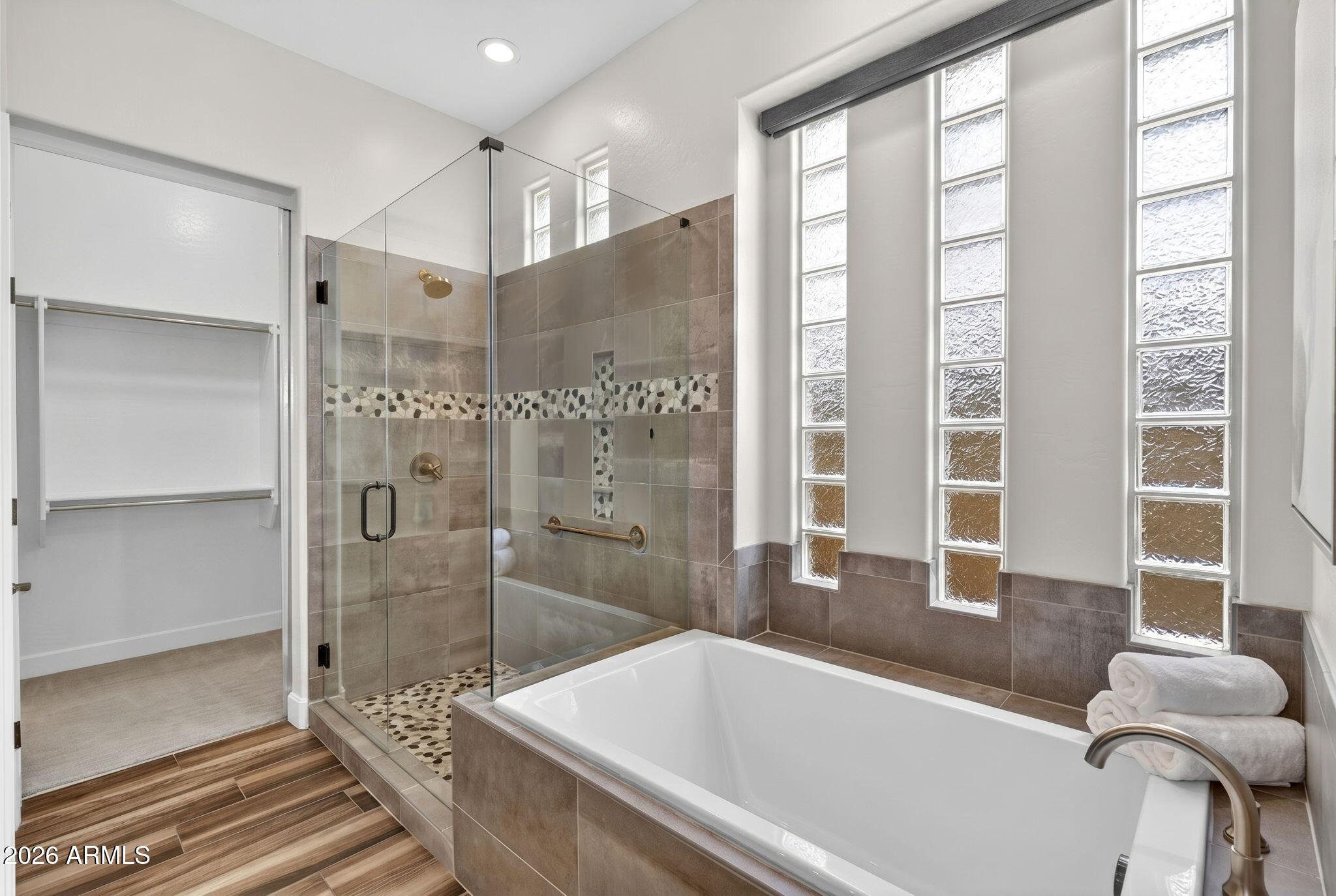 KERBY ESTATES - Residential