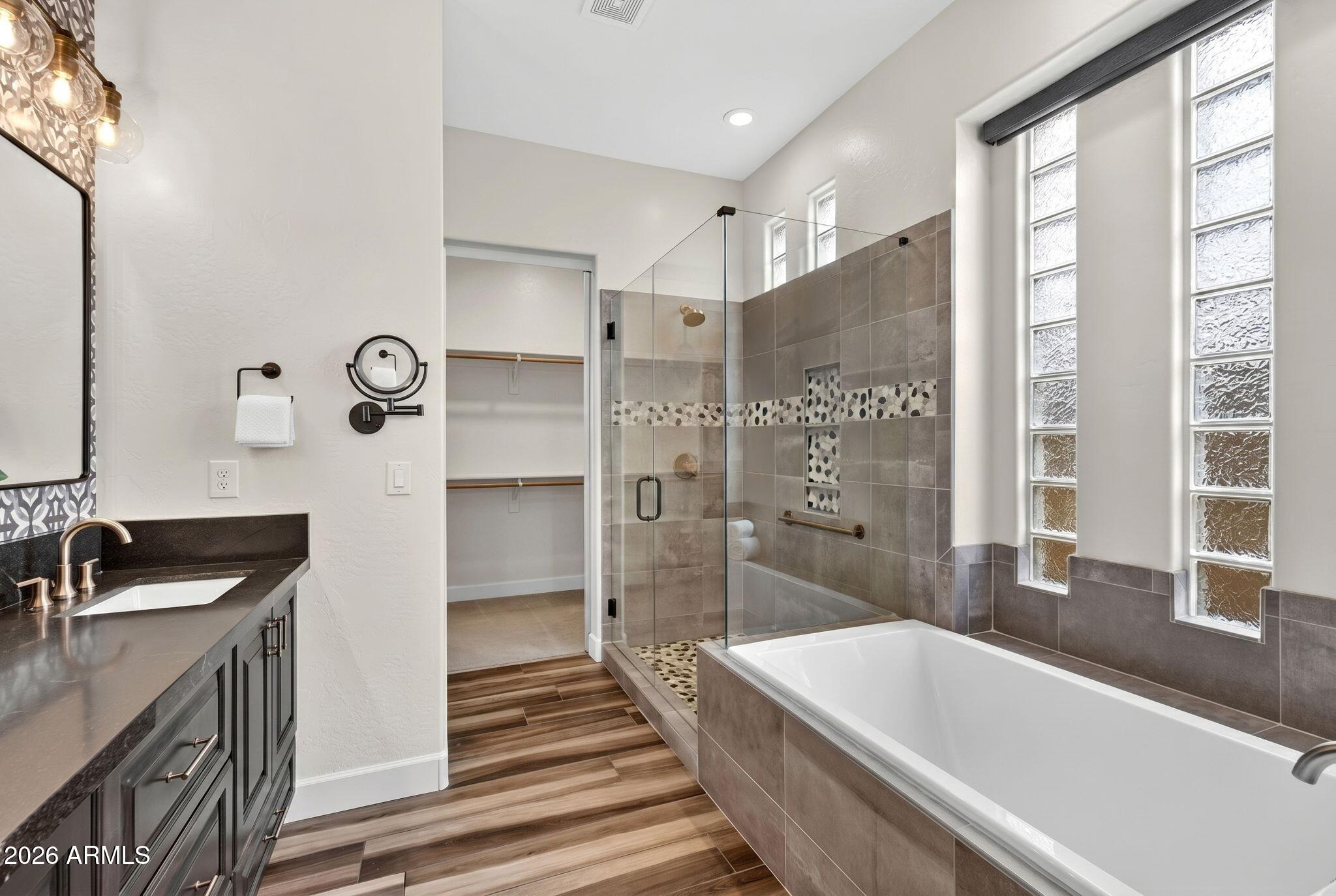 KERBY ESTATES - Residential