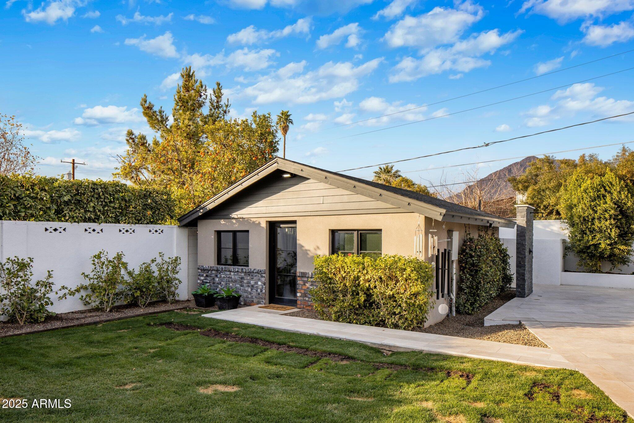 CASA LINDA 2 - Residential