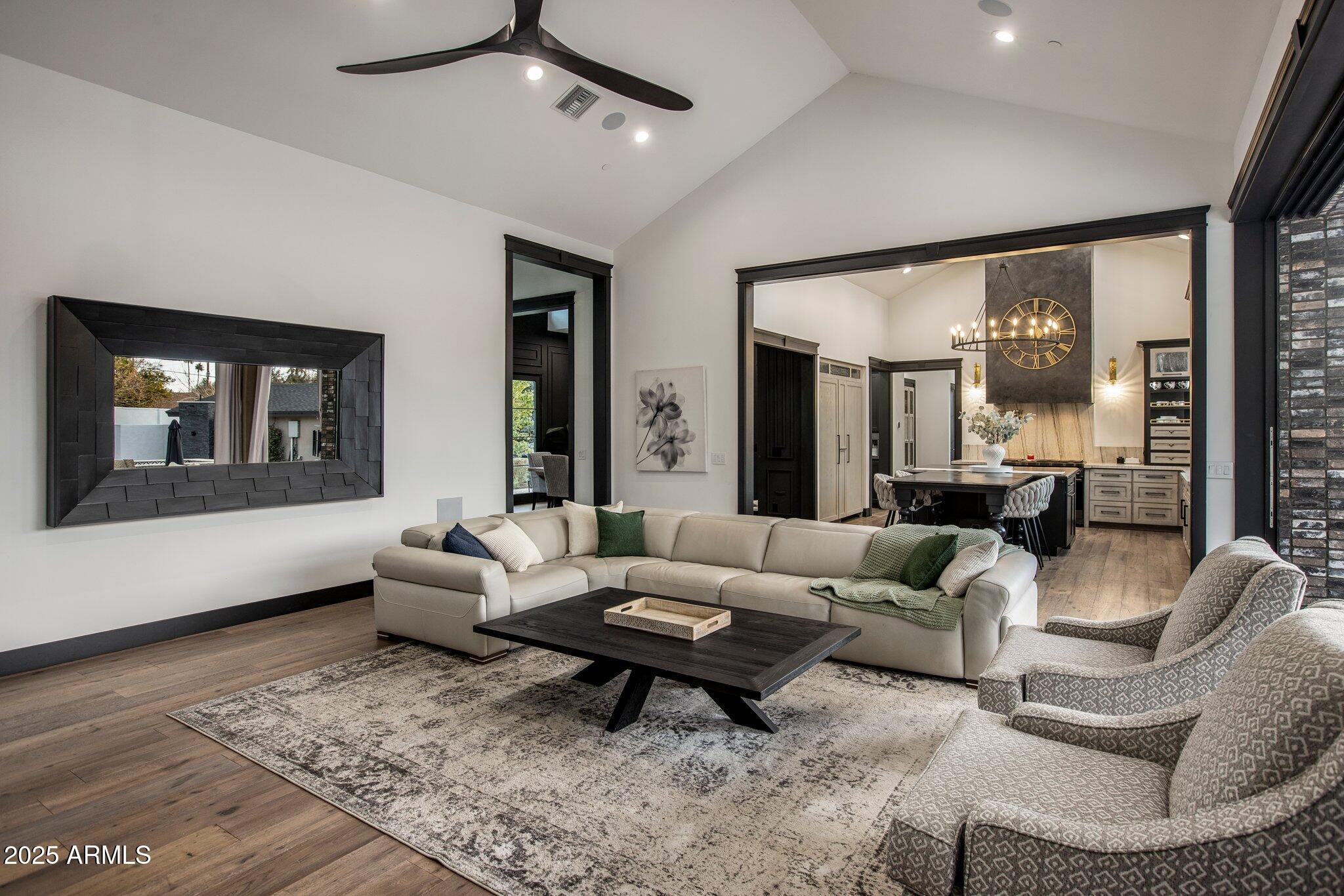 CASA LINDA 2 - Residential