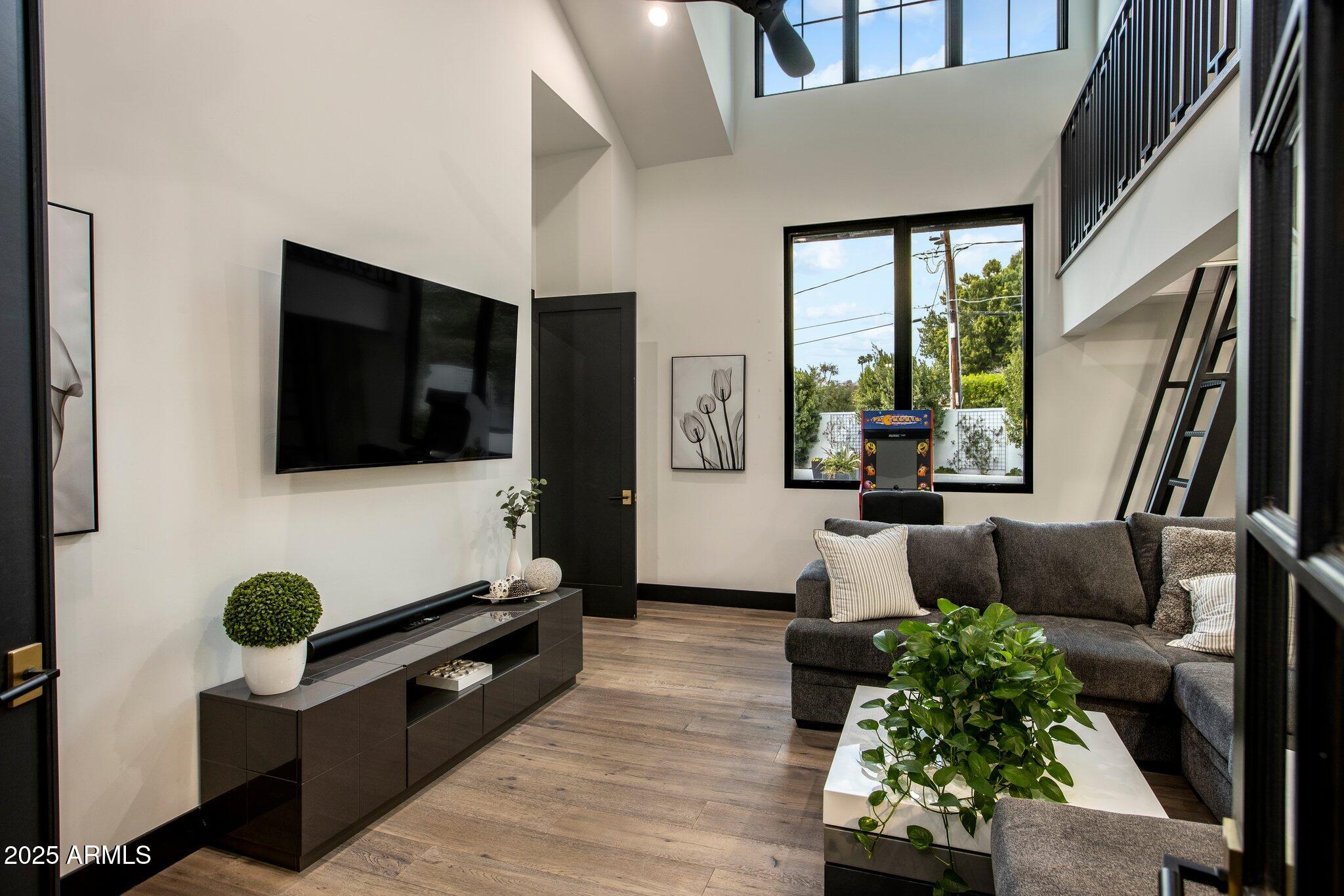 CASA LINDA 2 - Residential
